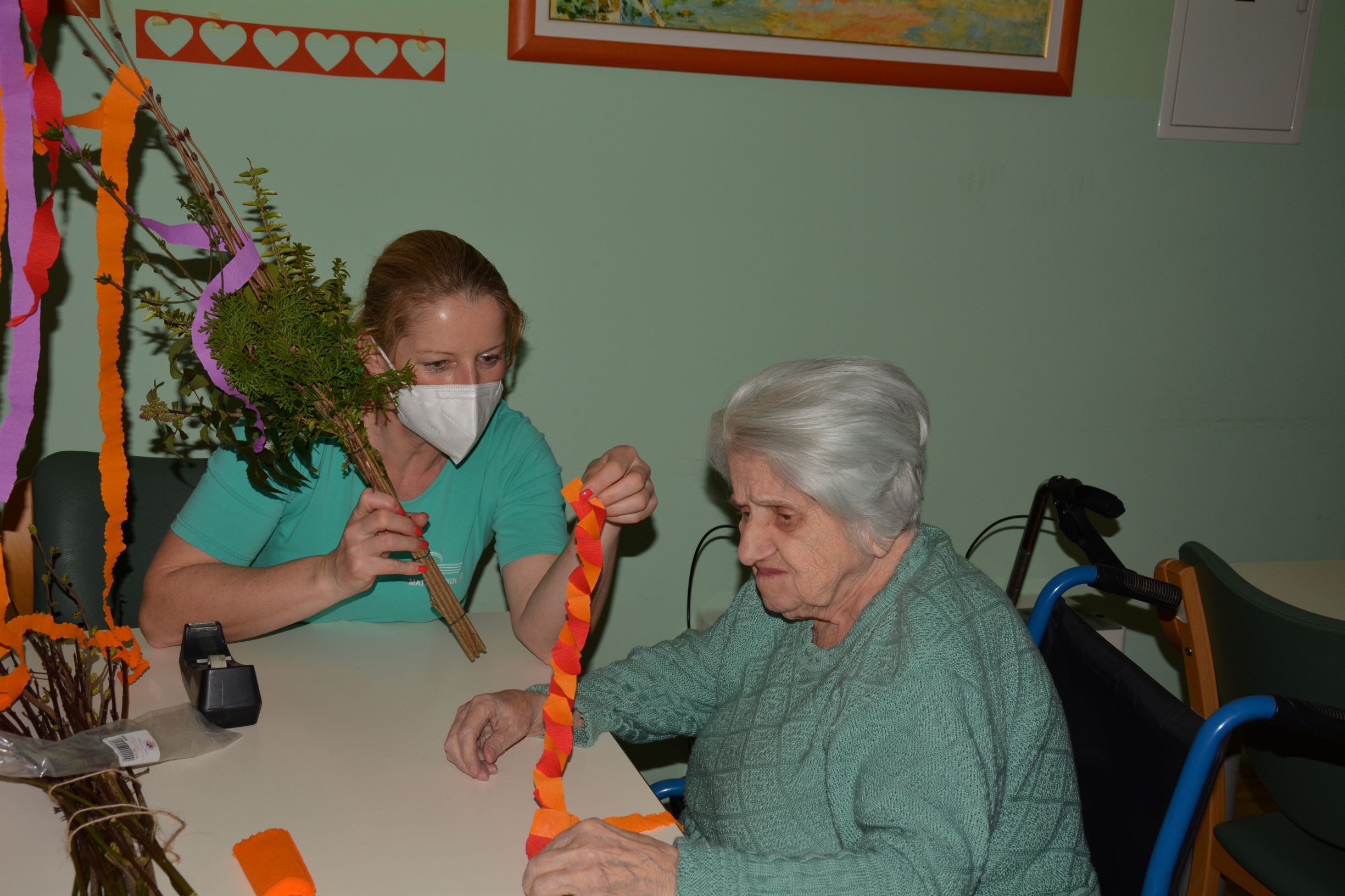 Velikonočne dekoracije in butare