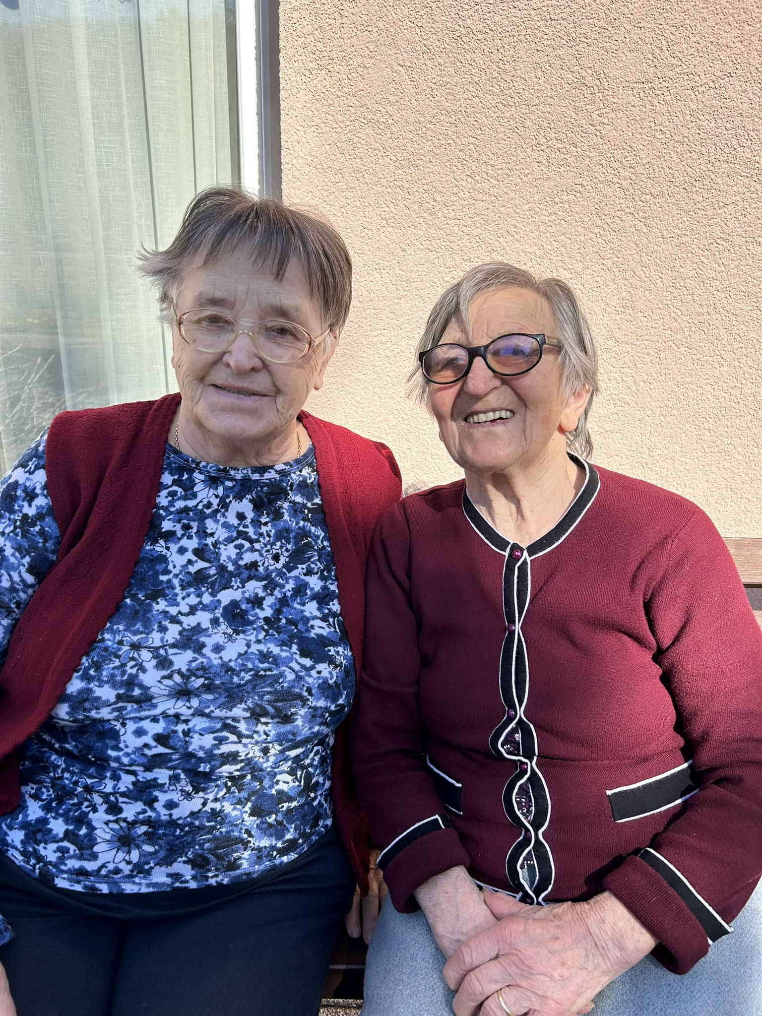 Veseli, nasmejani, MI