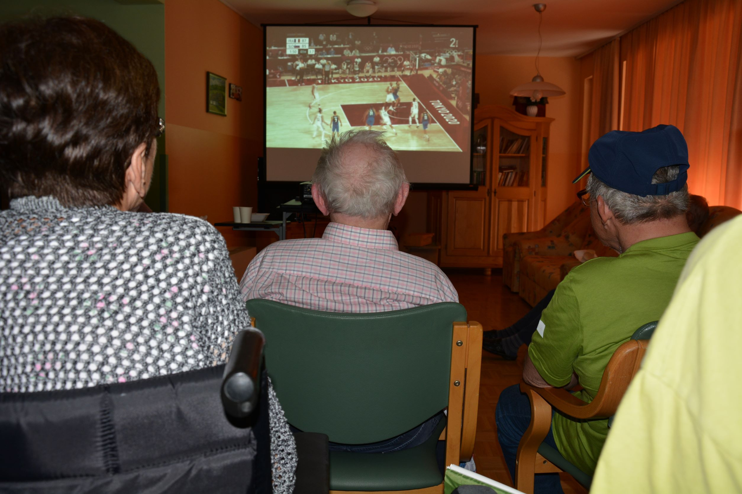 Vneto navijamo za naše košarkarje