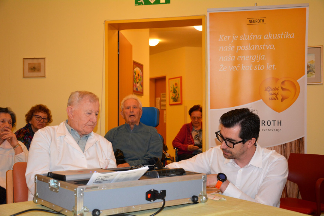 Vse o slušnih aparatih