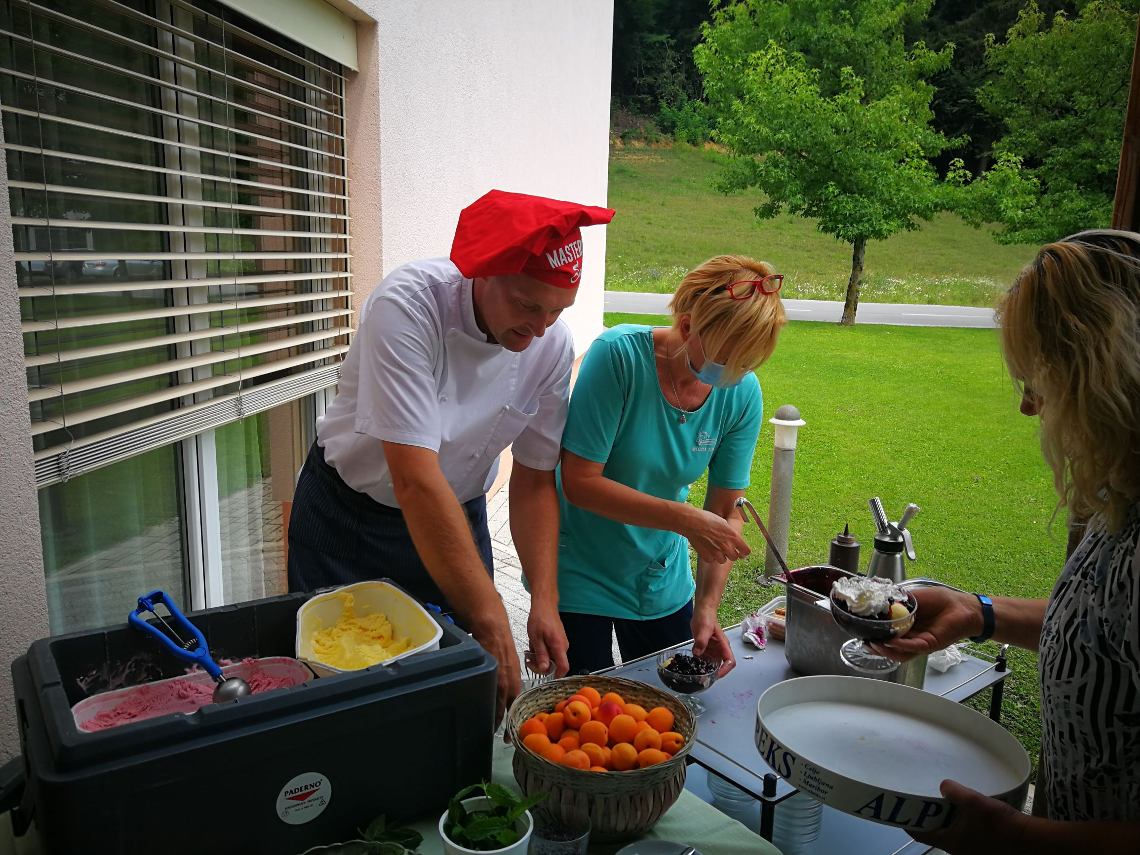 Vsem Anam čestitamo ob njihovem prazniku