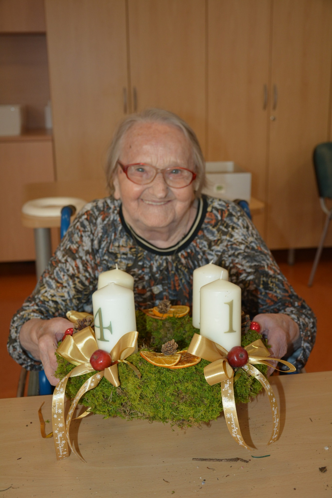 Z adventnim venčkom odštevamo do božiča