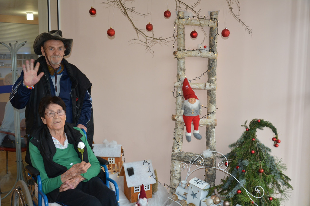 Ženski pevski zbor Rog. Slatina in ustvarjanje s društvom Vedno cvet