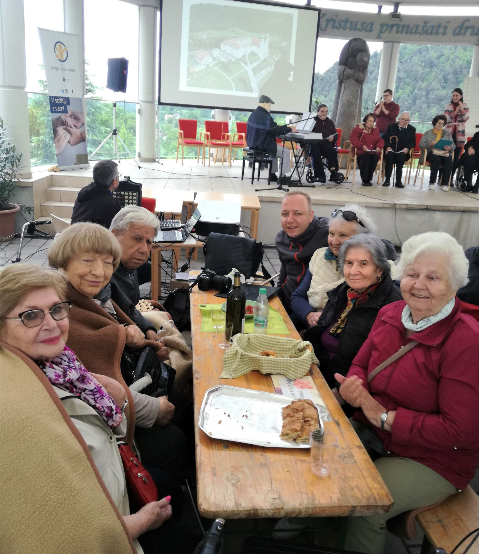 »Zmagovalci družabnih iger domov celjske regije so … P e g a z o v d o m!«