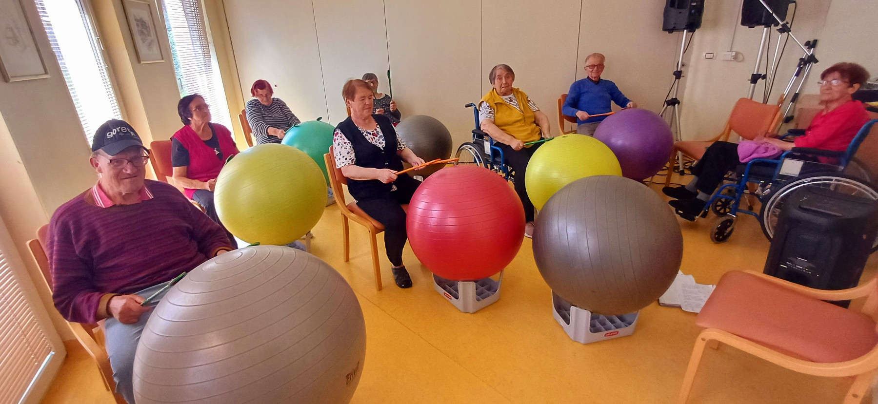 Žoga bend in nordijska hoja