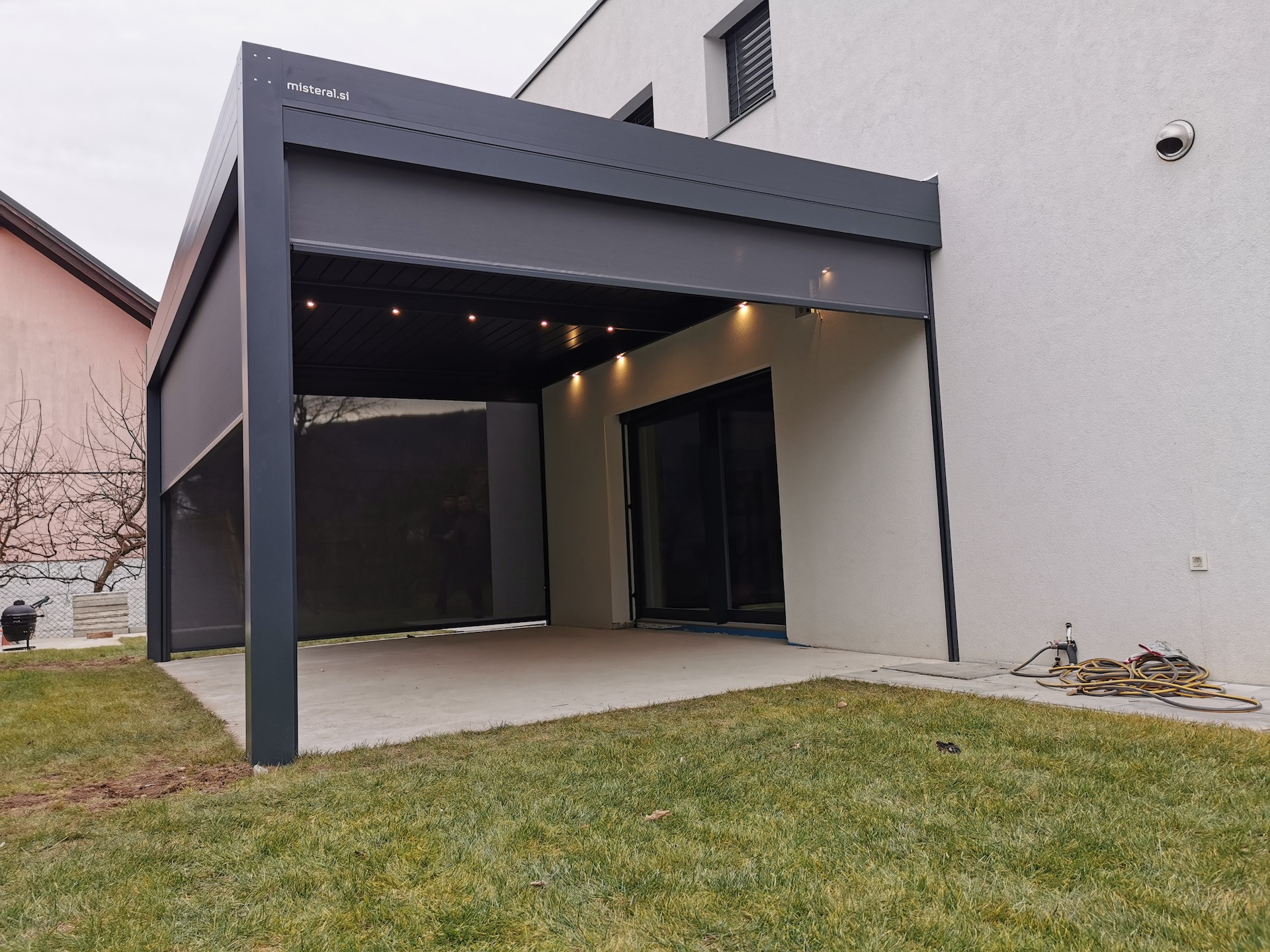 ZIP Screen Rolo Misteral