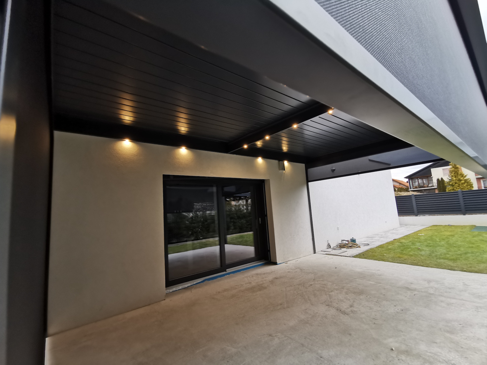 ZIP Screen Rolo Misteral