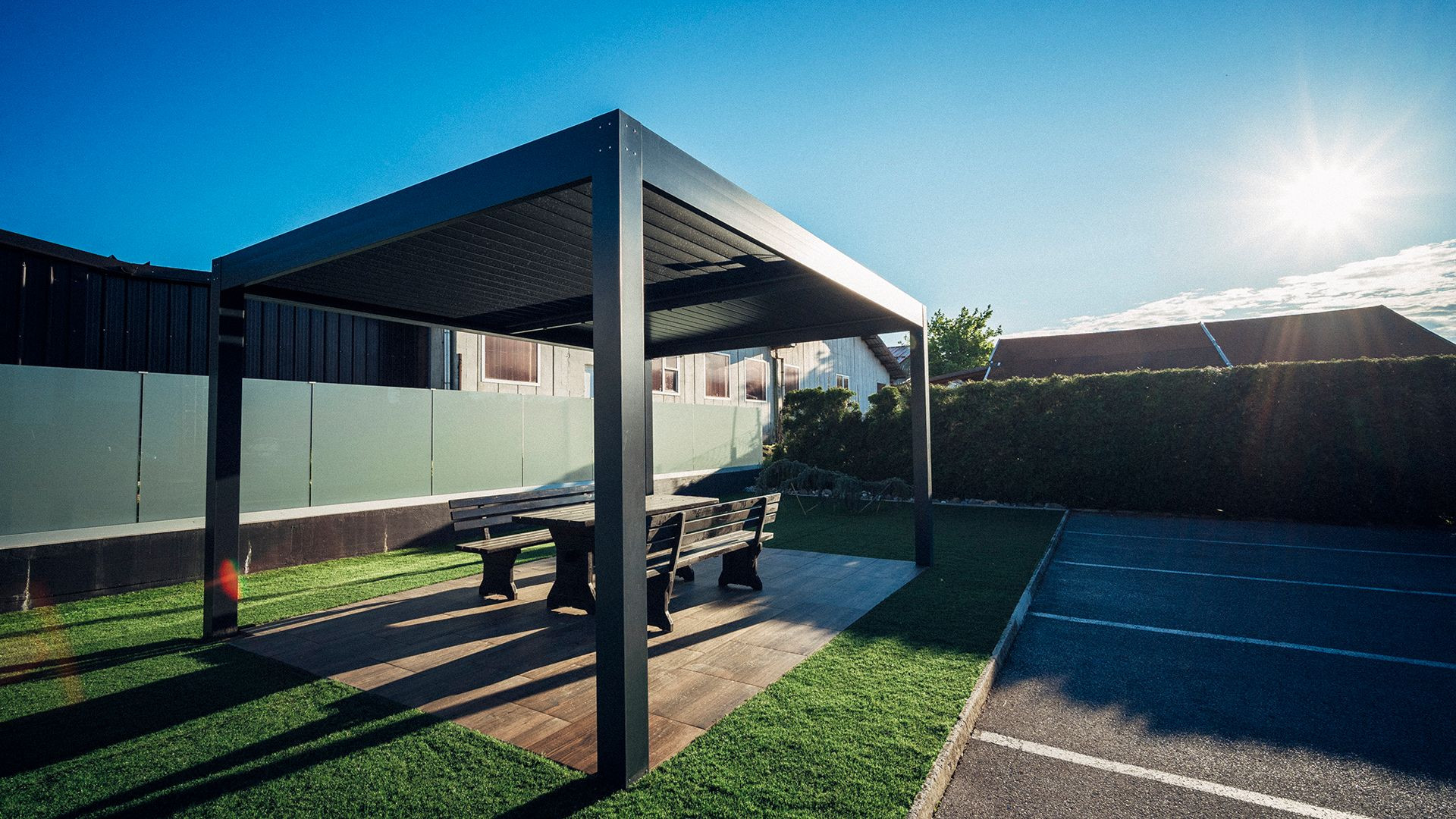 Project AE Brežice - Bioclimatic pergola Misteral - Terrace, brisole, zip roller blinds