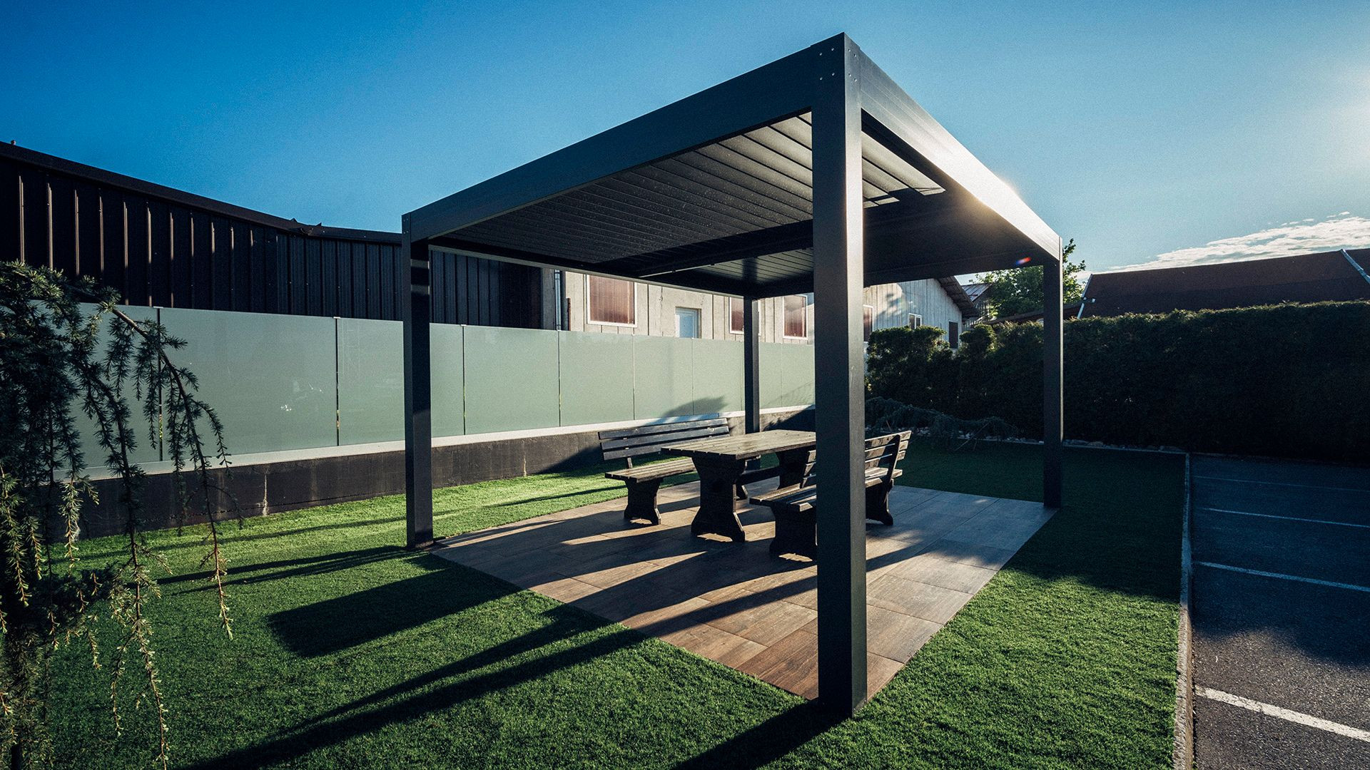Project AE Brežice - Bioclimatic pergola Misteral - Terrace, brisole, zip roller blinds