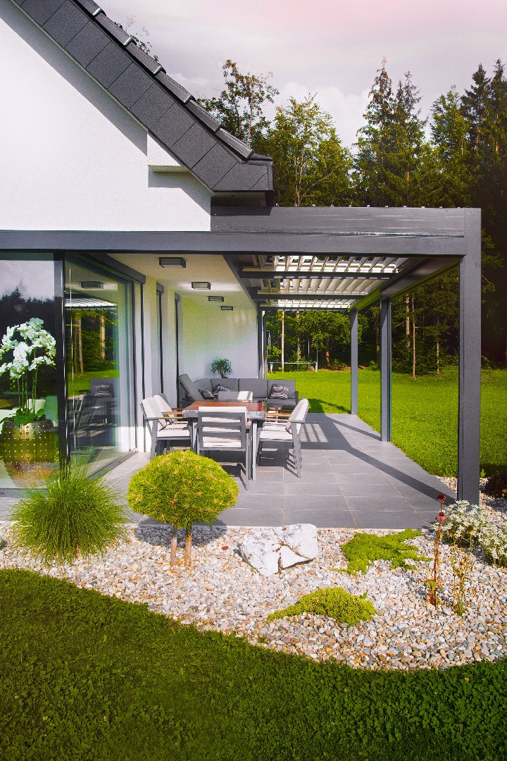 Project AT Vitanje - Bioclimatic pergola Misteral - Terrace, brisole, zip roller blinds