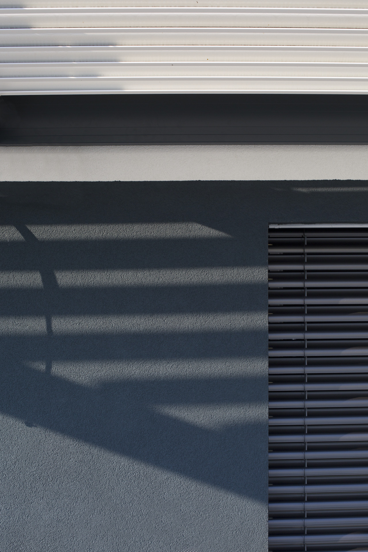 Project GK Medvode - Bioclimatic pergola Misteral - Terrace, brisole, zip roller blinds