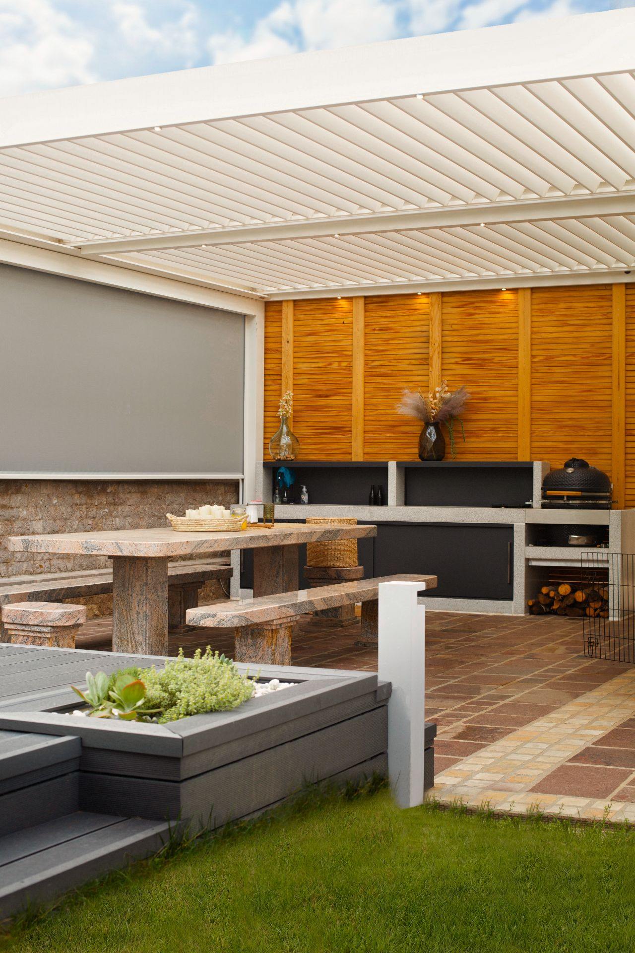 Project RC - Koper - Bioclimatic pergola Misteral - Terrace, brisole, zip roller blinds