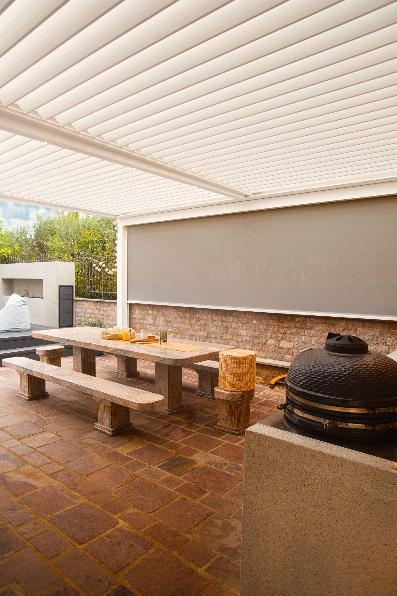 Project RC - Koper - Bioclimatic pergola Misteral - Terrace, brisole, zip roller blinds