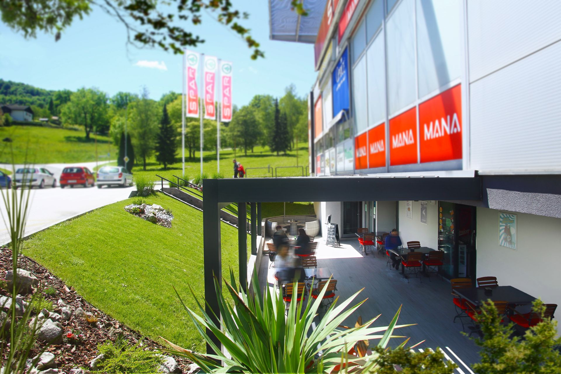 Project Rondo Bar - Hrastnik - Bioclimatic pergola Misteral - Terrace, brisole, zip roller blinds