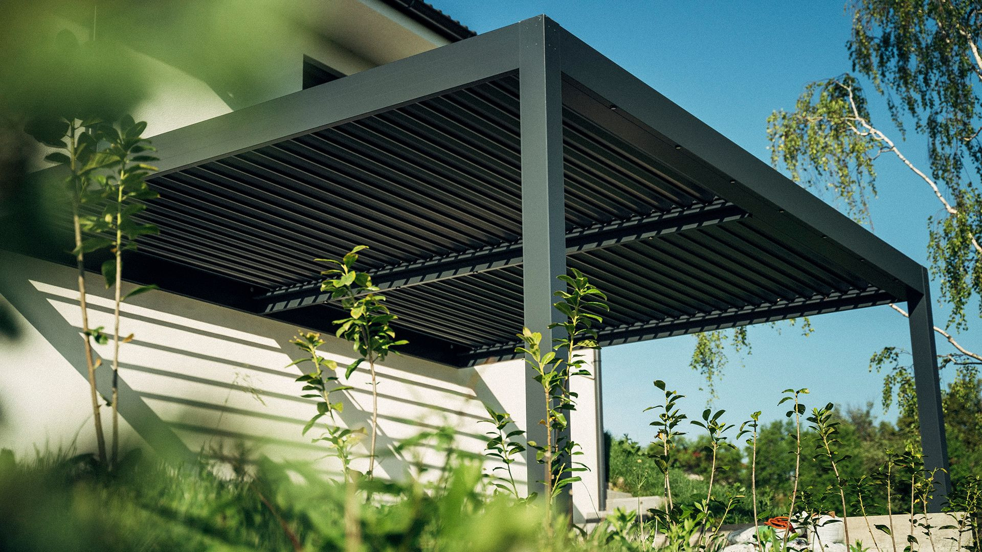 Project PČ Krško - Bioclimatic pergola Misteral - Terrace, brisole, zip roller blinds