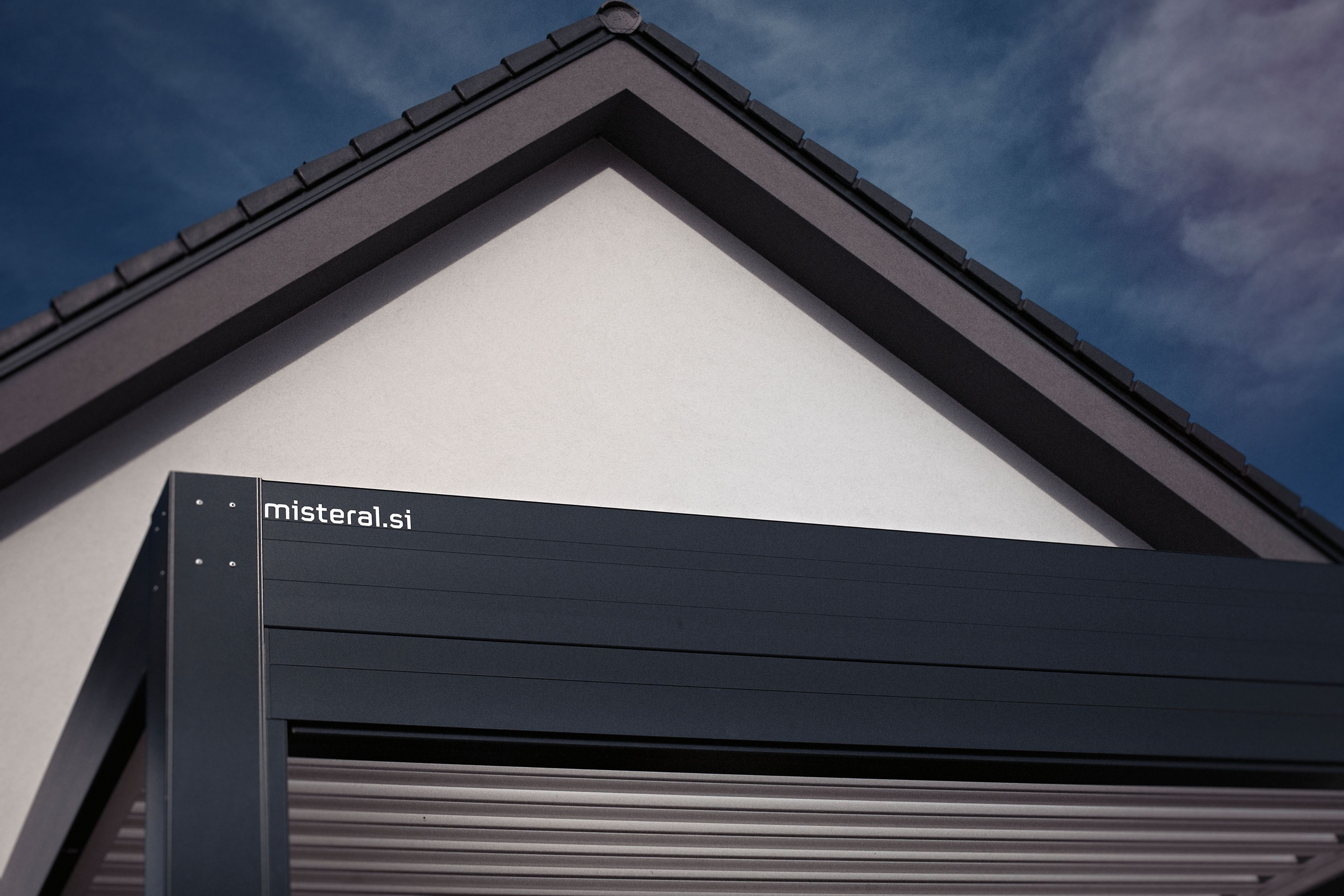 Project PG Ljubljana - Bioclimatic pergola Misteral - Terrace, brisole, zip roller blinds