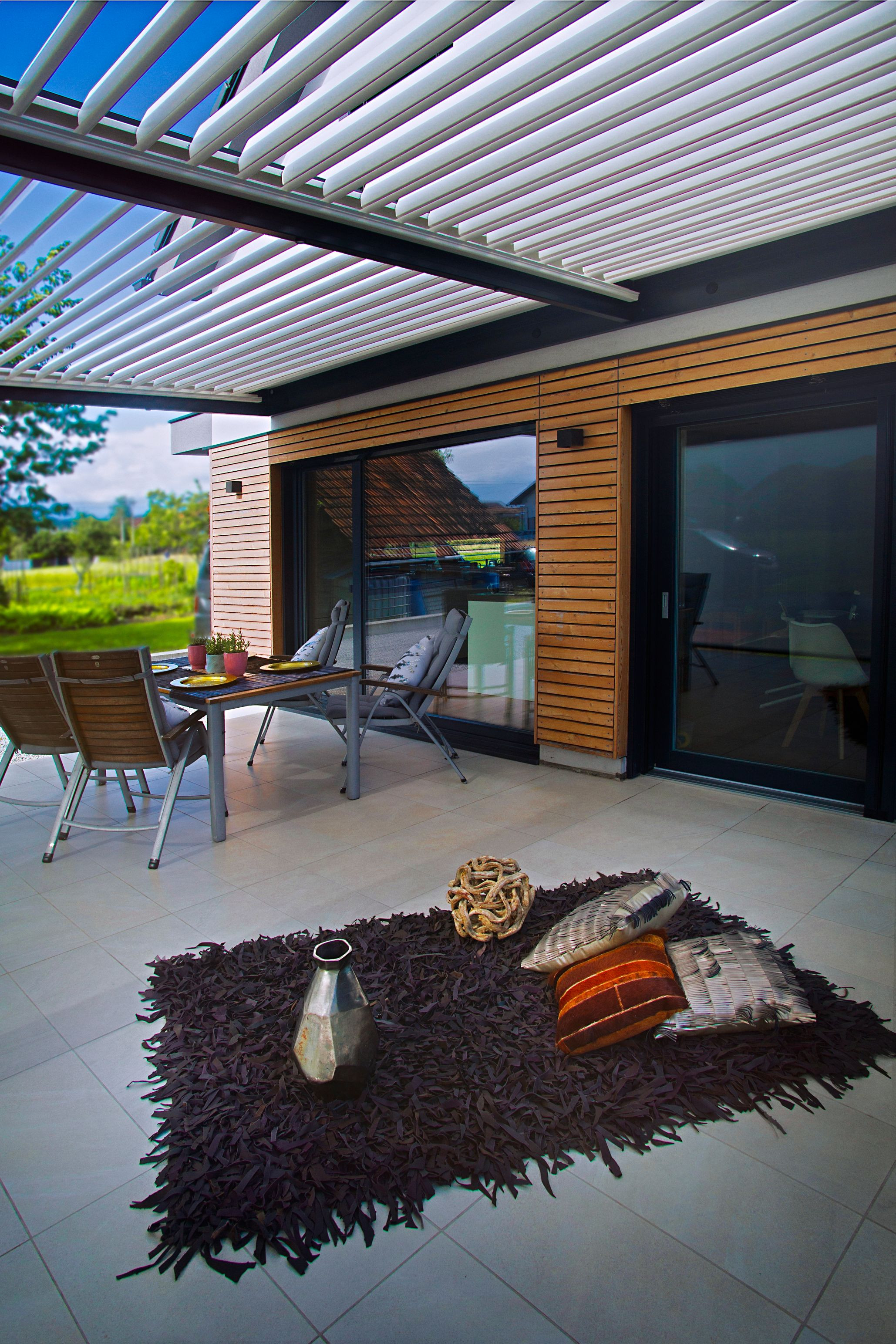 Project PG Ljubljana - Bioclimatic pergola Misteral - Terrace, brisole, zip roller blinds