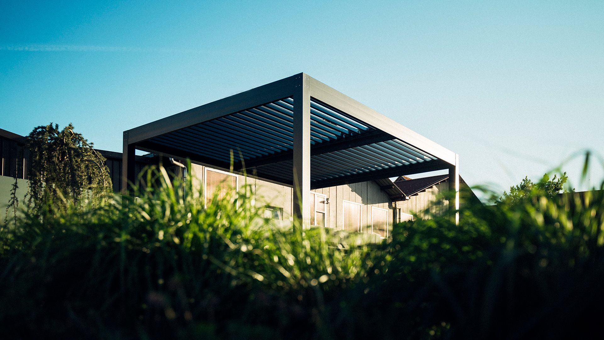 Projekt AE Brežice - Bioklimatska pergola Misteral - Terasa, Brisole, zip rolo