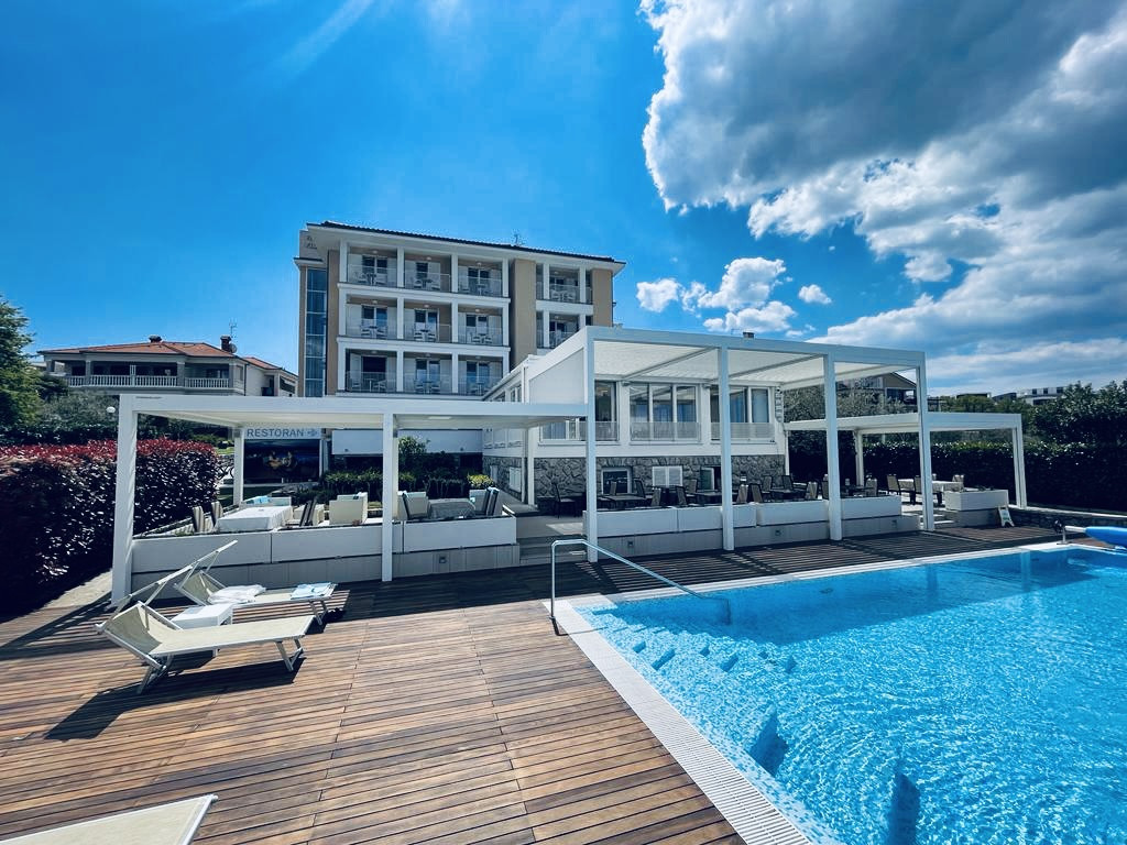 Projekt lamelna pergola Vila Rova