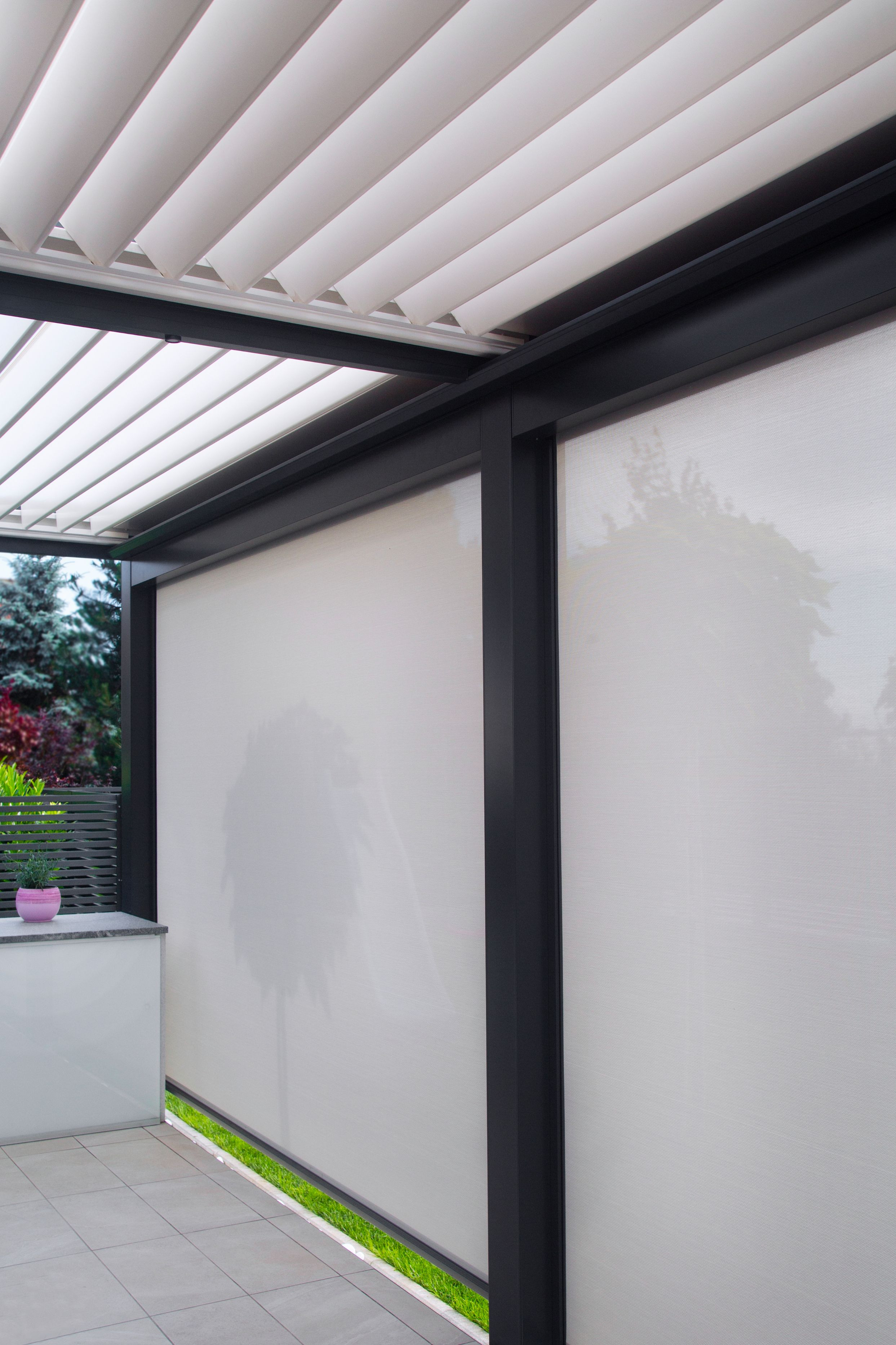 Projekt PG Ljubljana - Bioklimatska pergola Misteral - Terasa, Brisole, zip rolo