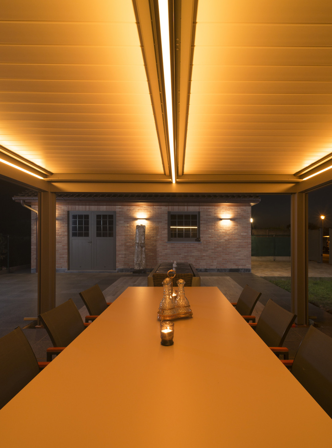 Lamelna pergola Misteral Elegance