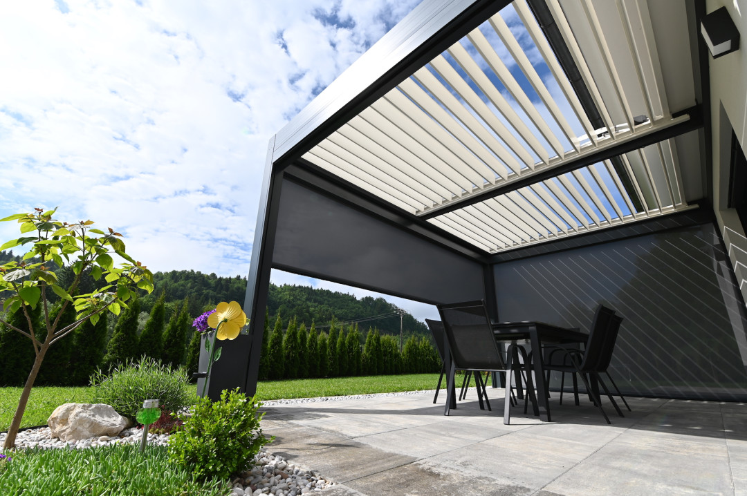 lamelna-pergola-misteral6jpg.jpg