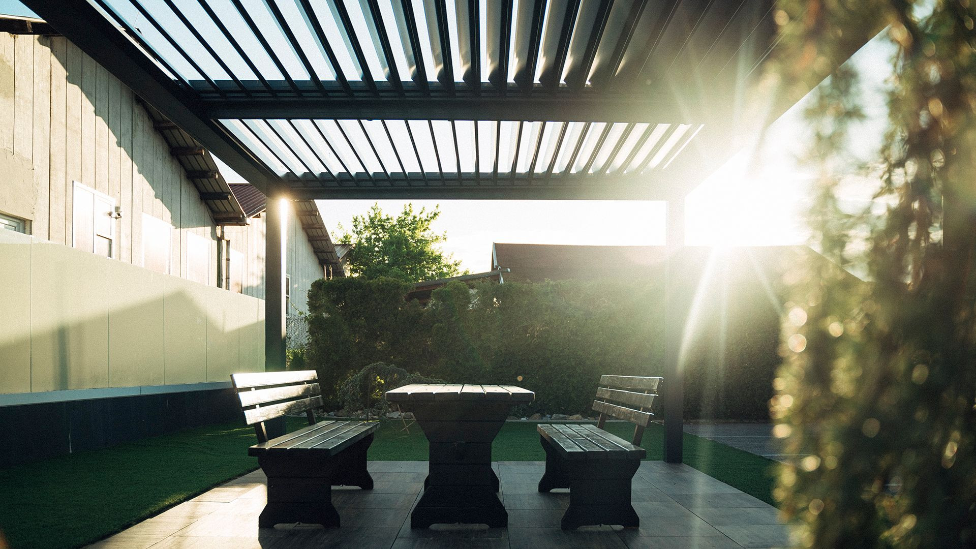 Project AE Brežice - Bioclimatic pergola Misteral - Terrace, brisole, zip roller blinds