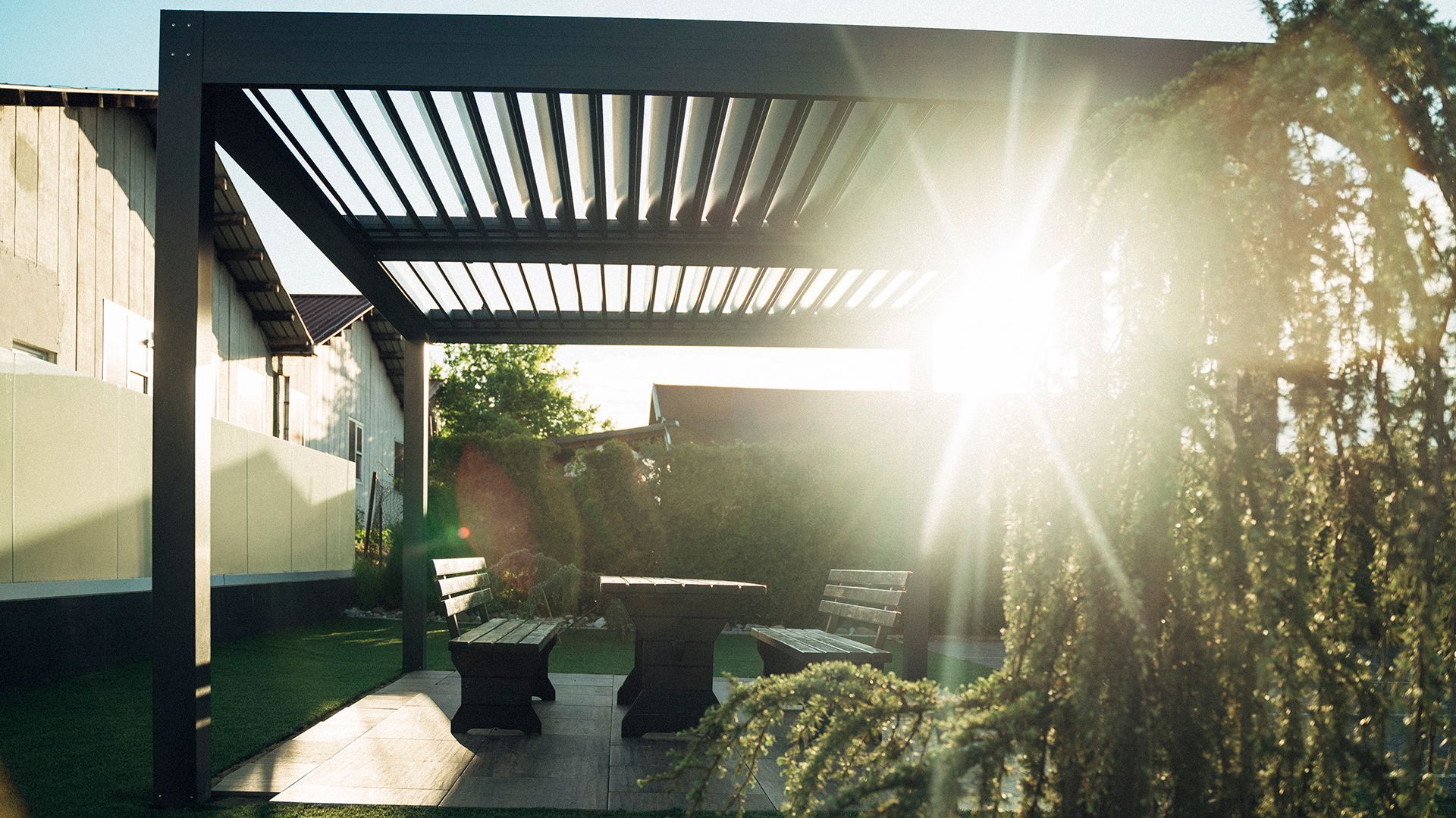 Project AE Brežice - Bioclimatic pergola Misteral - Terrace, brisole, zip roller blinds