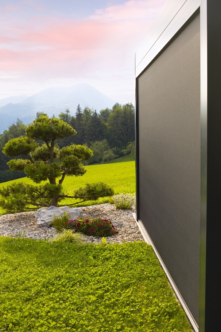 Project AT Vitanje - Bioclimatic pergola Misteral - Terrace, brisole, zip roller blinds