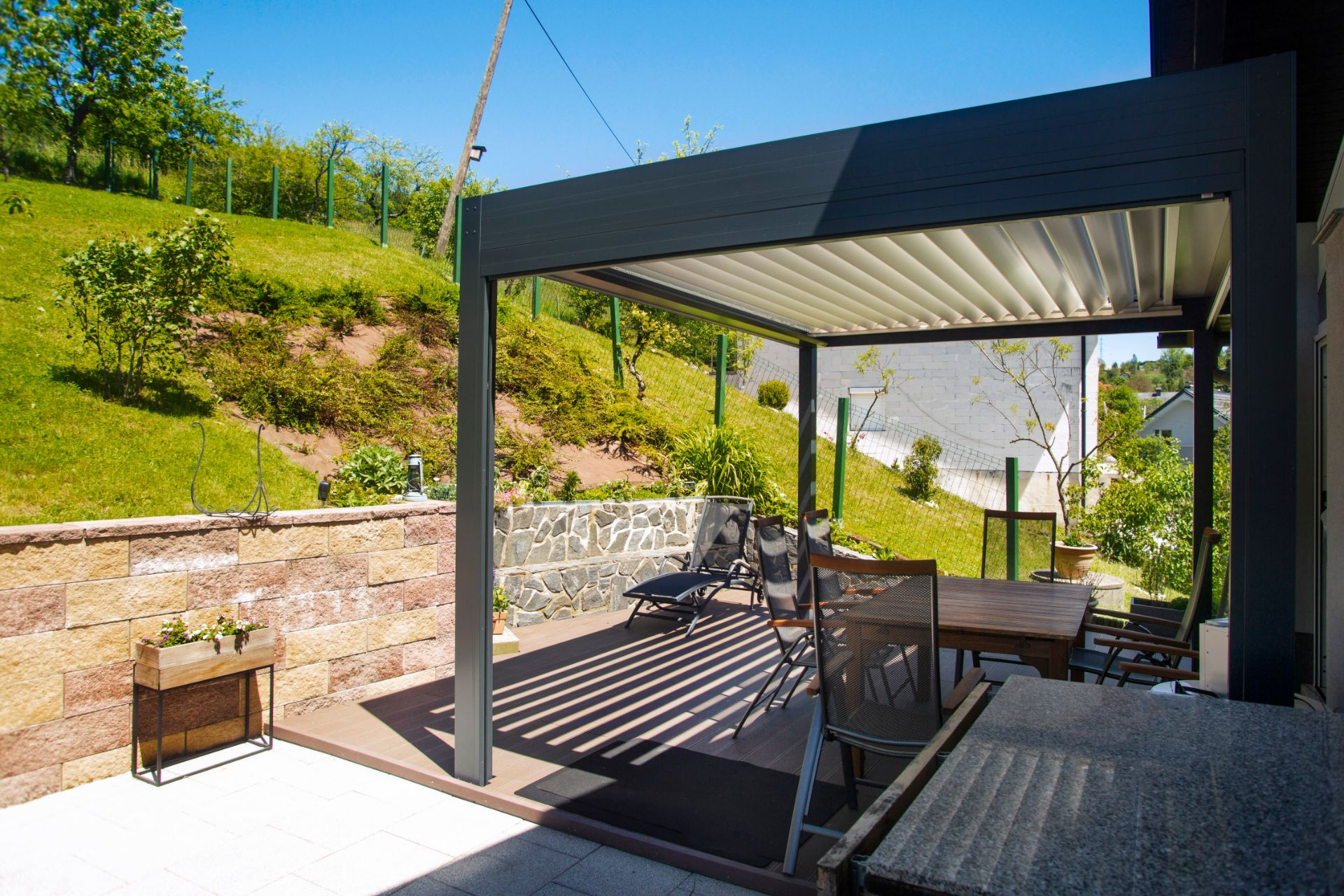 Project MG - Hrastnik - Bioclimatic pergola Misteral - Terrace, brisole, zip roller blinds