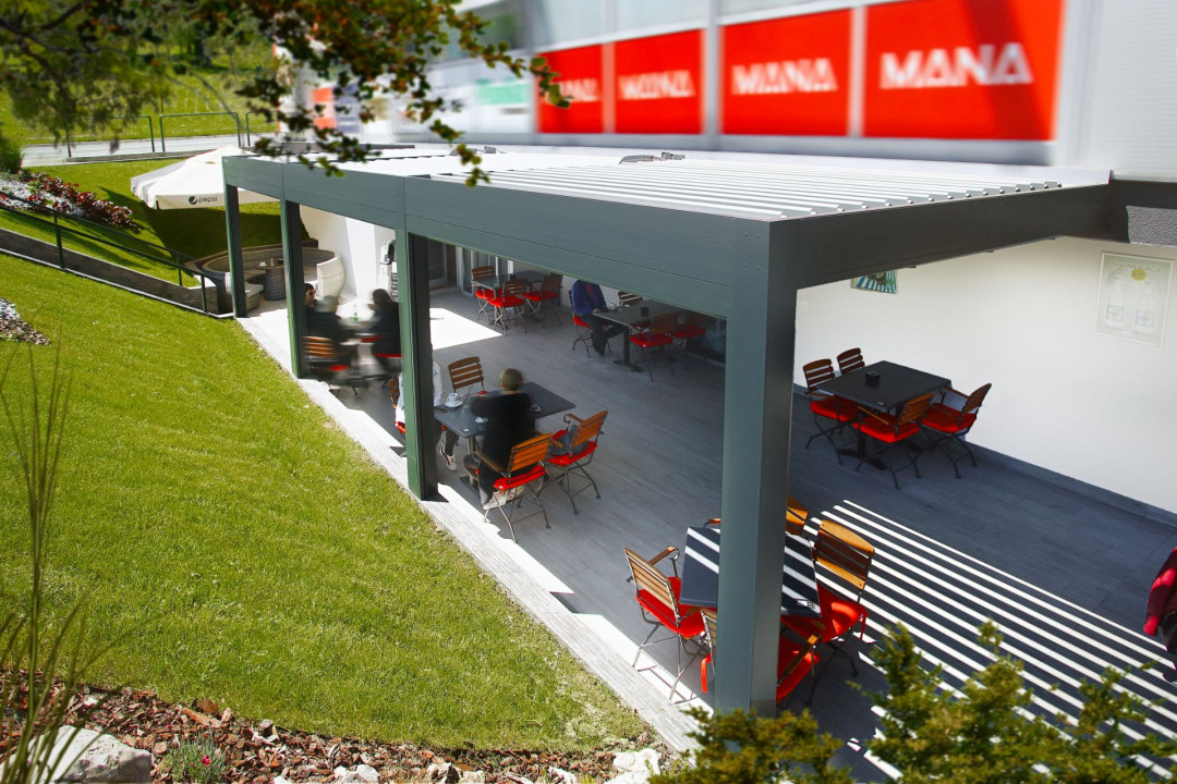 Project Rondo Bar - Hrastnik - Bioclimatic pergola Misteral - Terrace, brisole, zip roller blinds