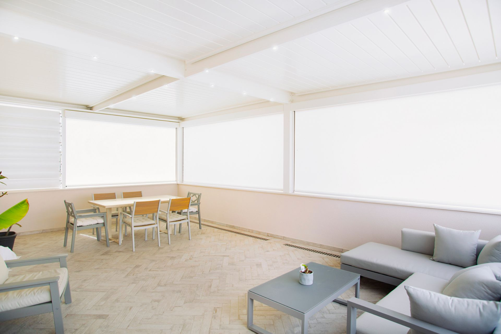 Project VK - Koper - Bioclimatic pergola Misteral - Terrace, brisole, zip roller blinds