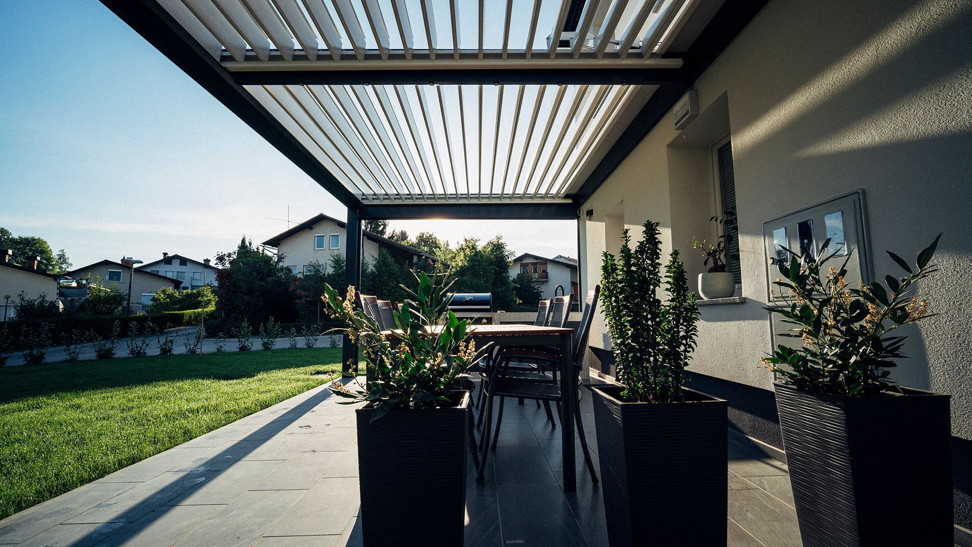 Project MK Novo mesto - Bioclimatic pergola Misteral - Terrace, brisole, zip roller blinds