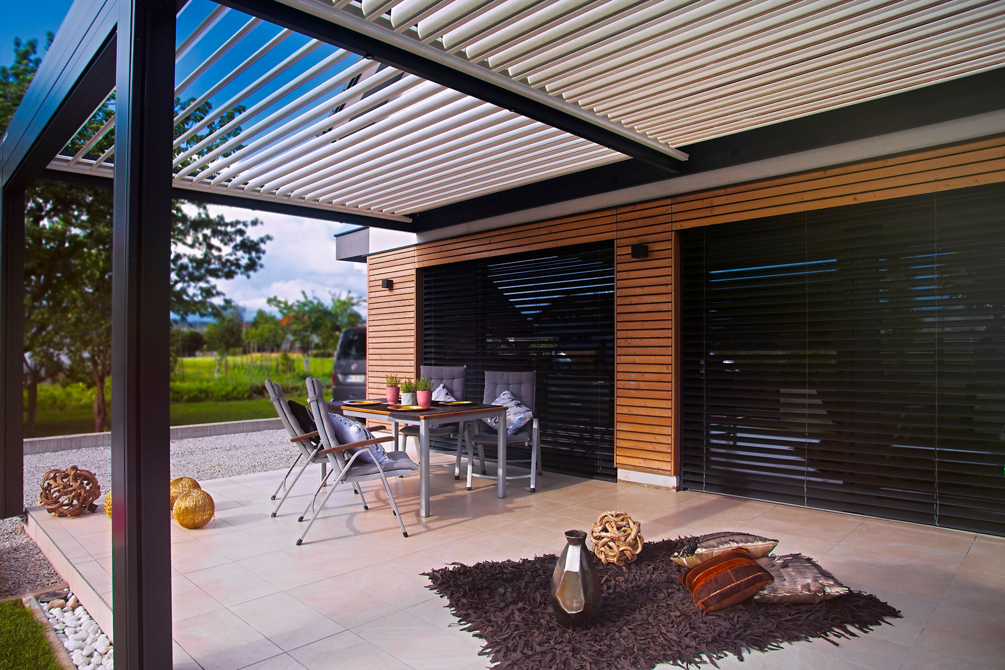 Project PG Ljubljana - Bioclimatic pergola Misteral - Terrace, brisole, zip roller blinds