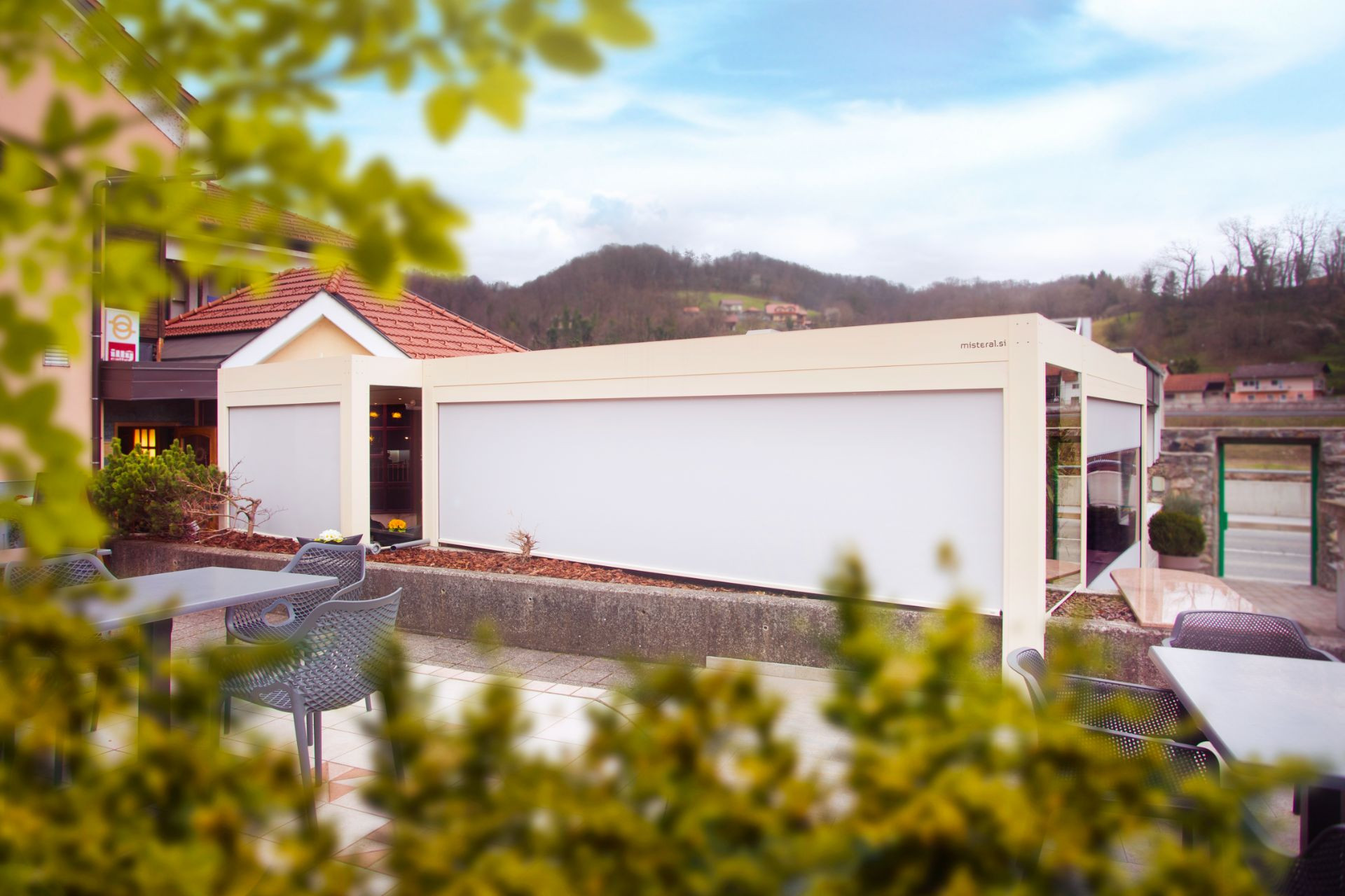 Project restavracija Apolon Krško- Bioclimatic pergola Misteral - Terrace, brisole, zip roller blinds