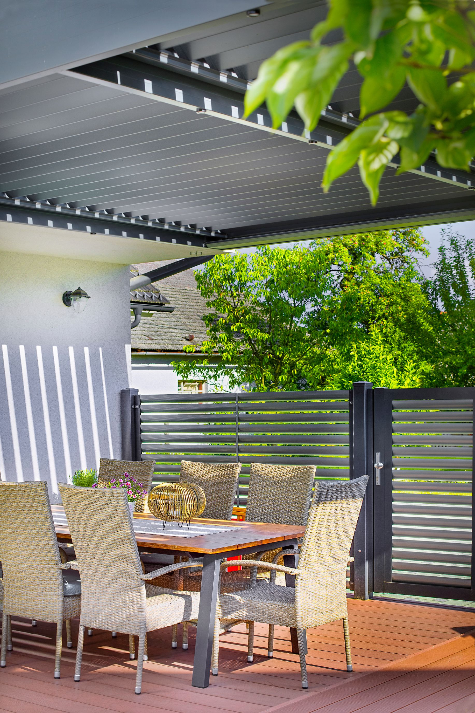 Project TK Šenčur - Bioclimatic pergola Misteral - Terrace, brisole, zip roller blinds