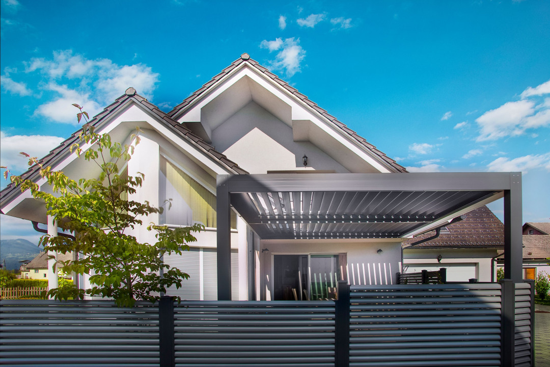 Project TK Šenčur - Bioclimatic pergola Misteral - Terrace, brisole, zip roller blinds