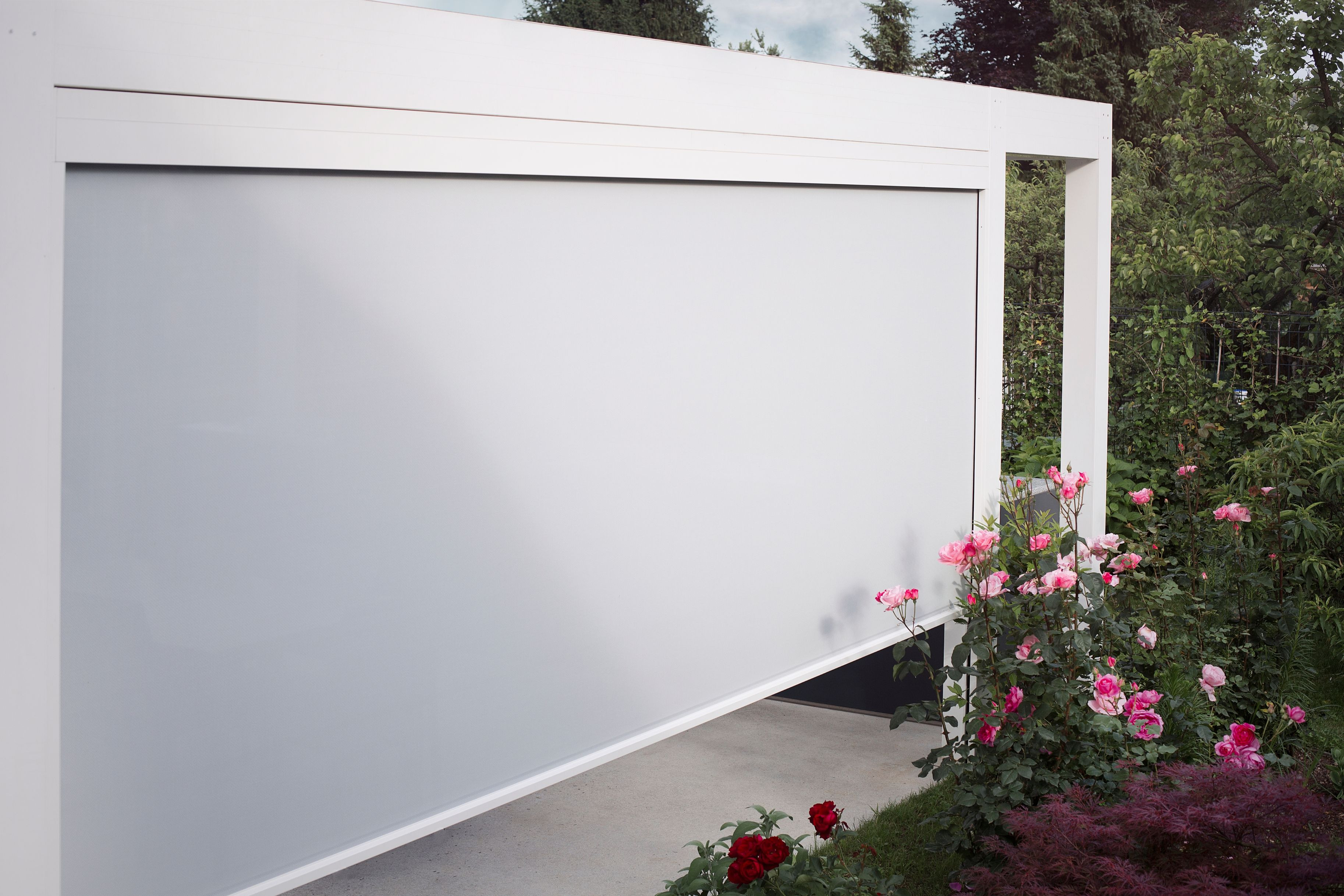 Project VP Ljubljana - Bioclimatic pergola Misteral - Terrace, brisole, zip roller blinds