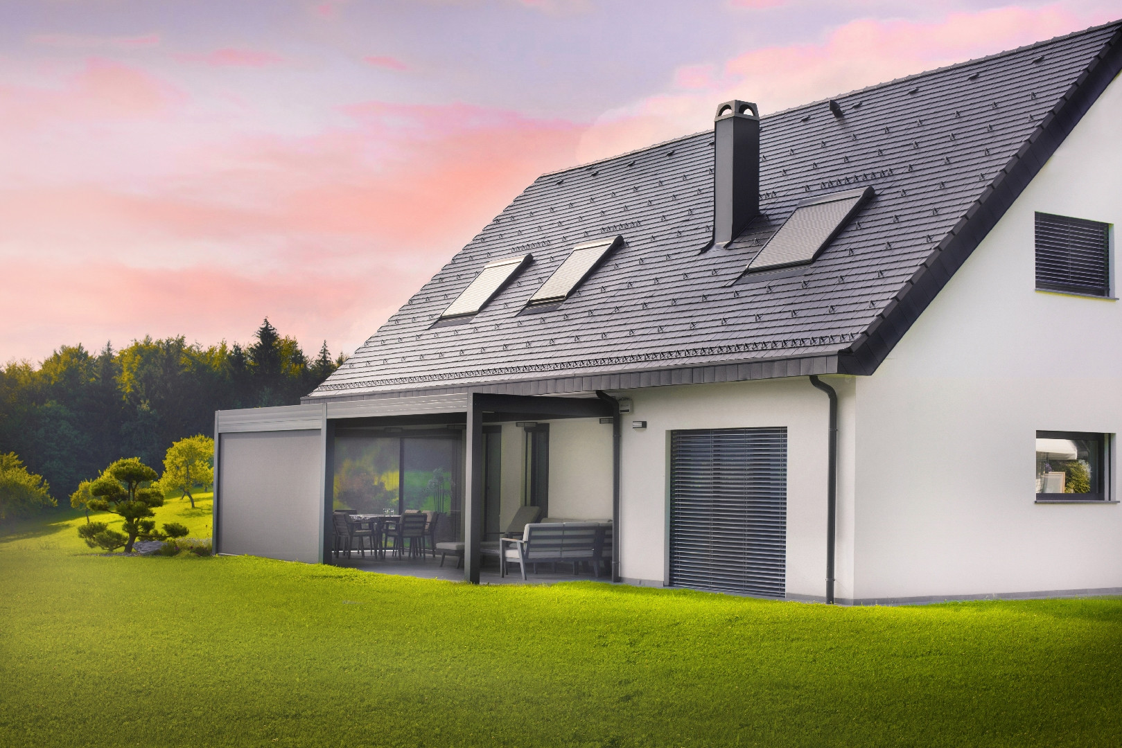 Projekt AT Vitanje - Die bioklimatische Pergola Misteral - Terrasse, Brisole, Seitliche ZIP-Rollos