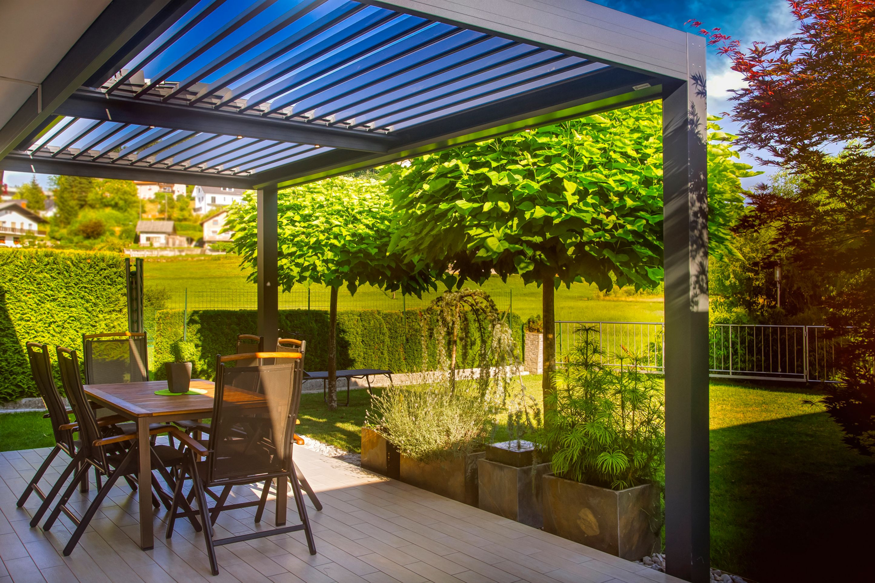 Projekt BS Grosuplje - Die bioklimatische Pergola Misteral - Terrasse, Brisole, Seitliche ZIP-Rollos