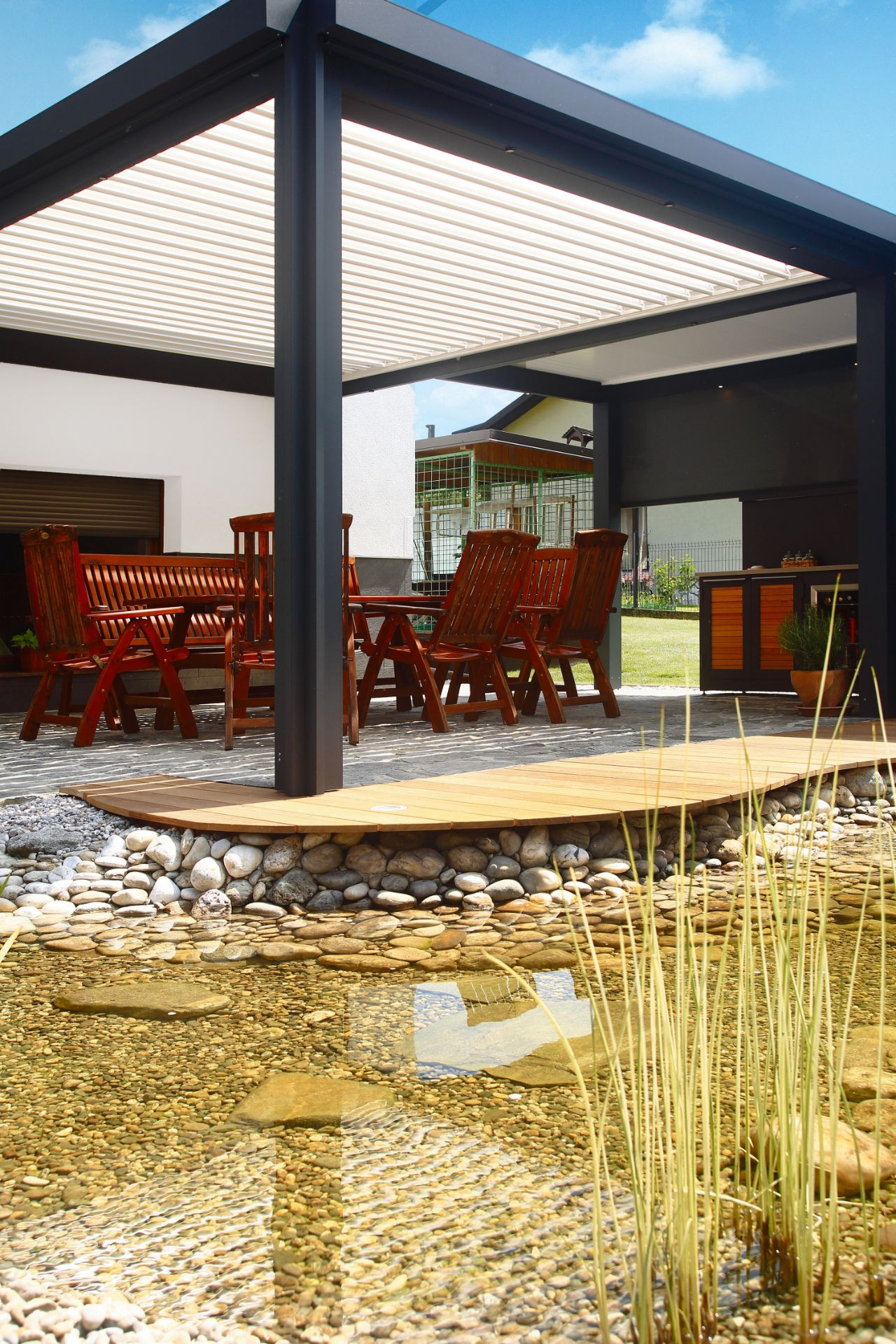 Projekt AP - Vitanje - Die bioklimatische Pergola Misteral - Terrasse, Brisole, Seitliche ZIP-Rollos