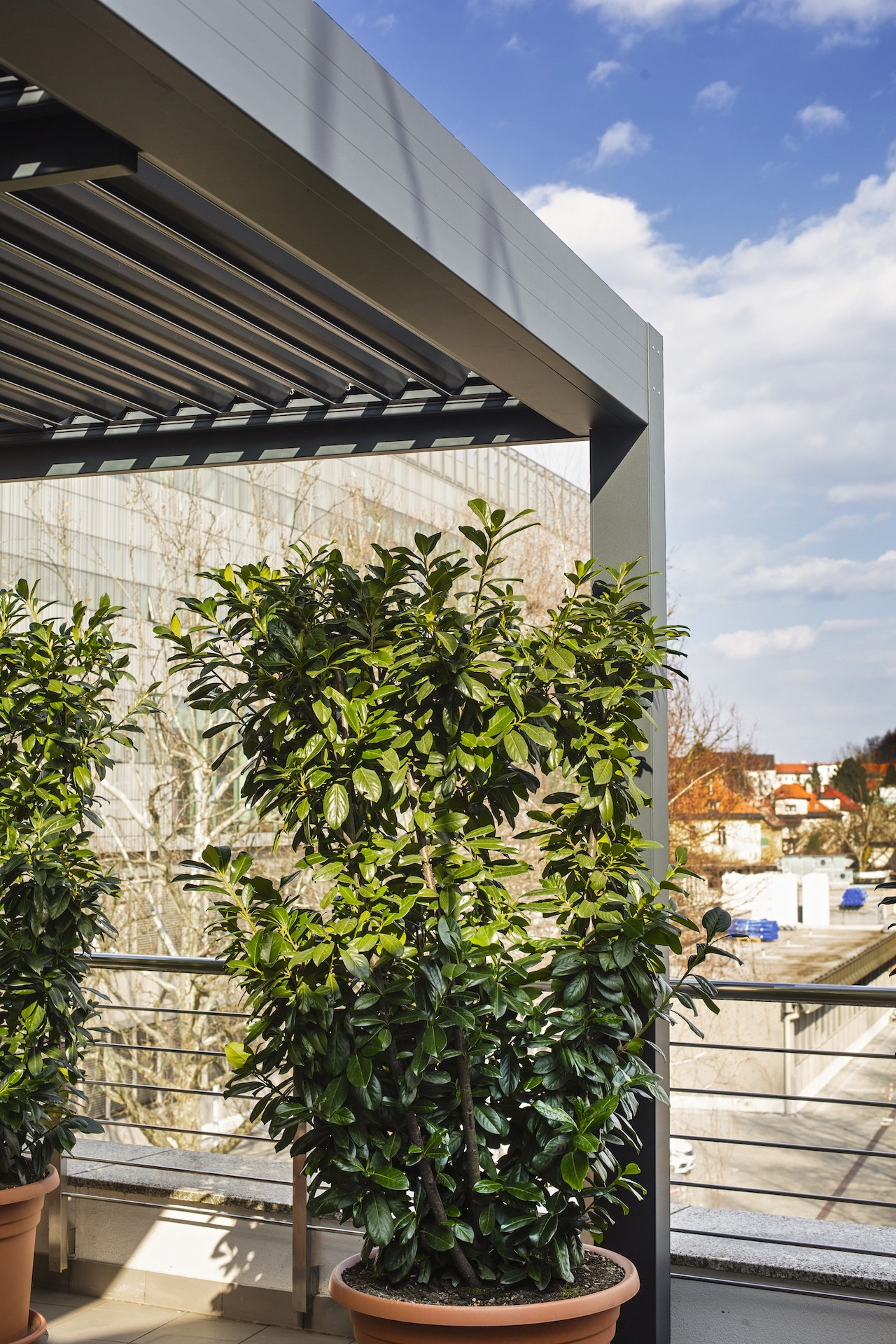 Projekt lamelna pergola Institut Jožef Stefan Ljubljana