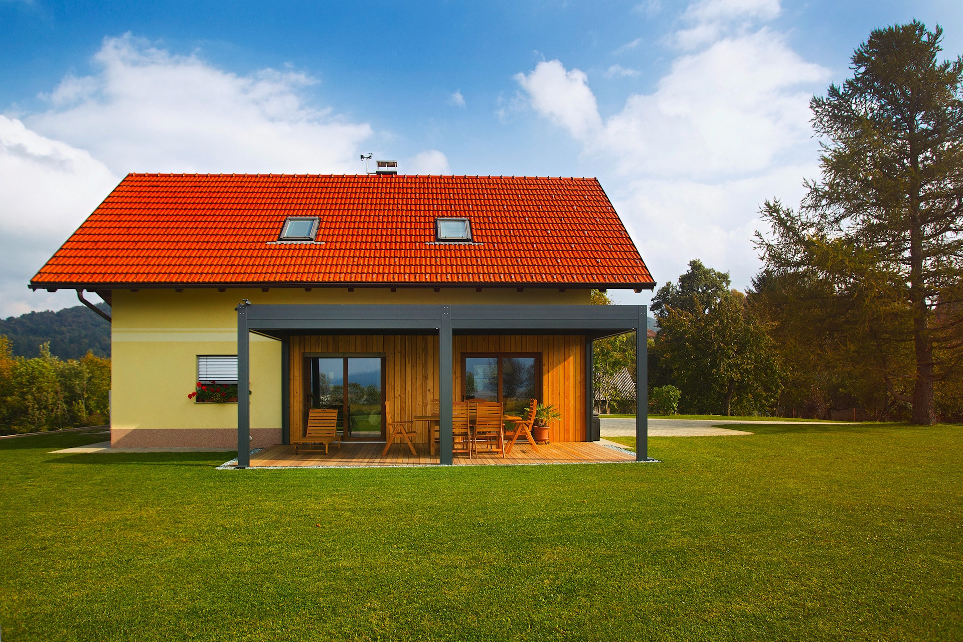 Projekt PŠ Grahovo - Die bioklimatische Pergola Misteral - Terrasse, Brisole, Seitliche ZIP-Rollos