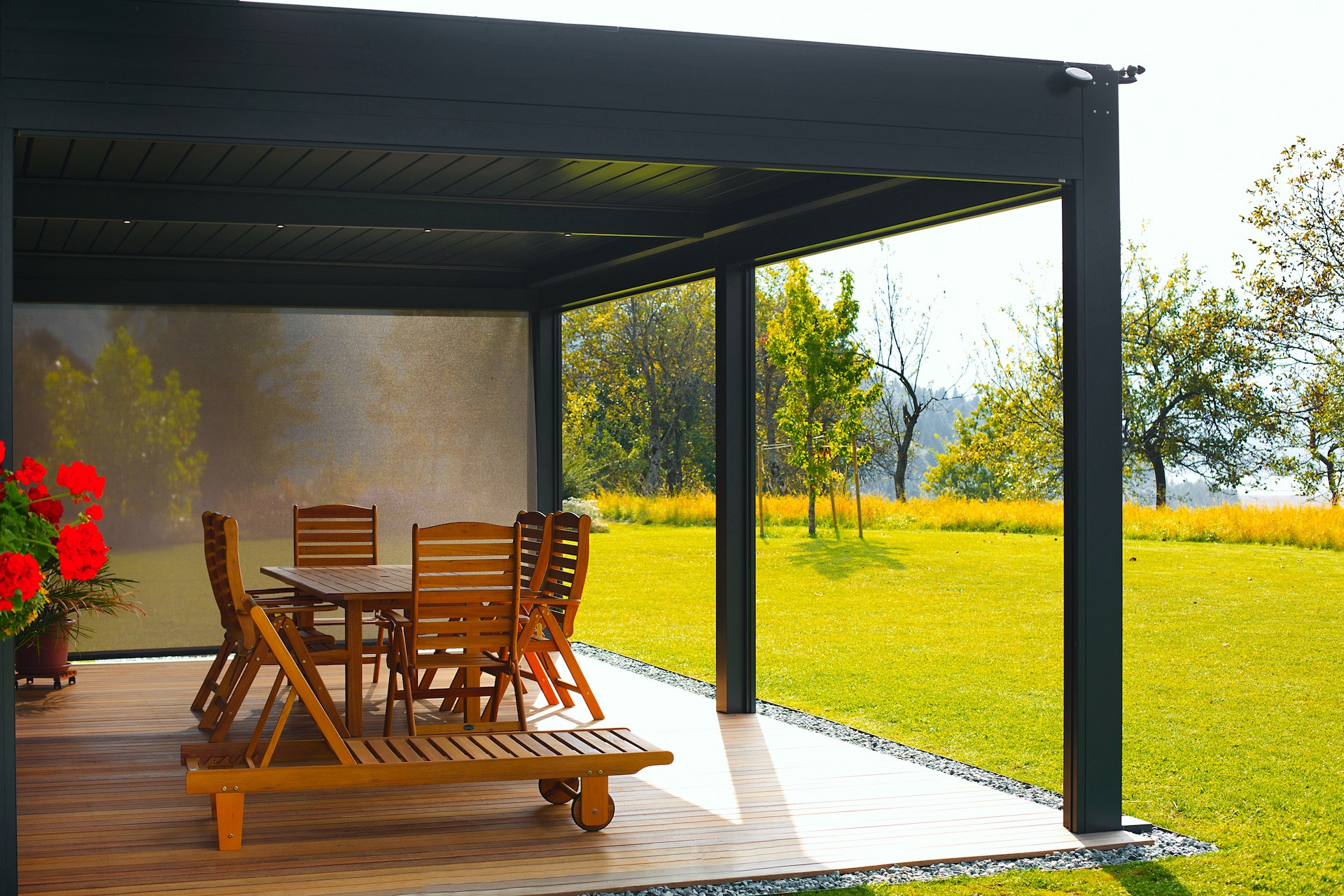 Projekt PŠ Grahovo - Die bioklimatische Pergola Misteral - Terrasse, Brisole, Seitliche ZIP-Rollos