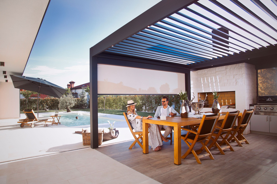 Projekt SL Portorož - Die bioklimatische Pergola Misteral - Terrasse, Brisole, Seitliche ZIP-Rollos