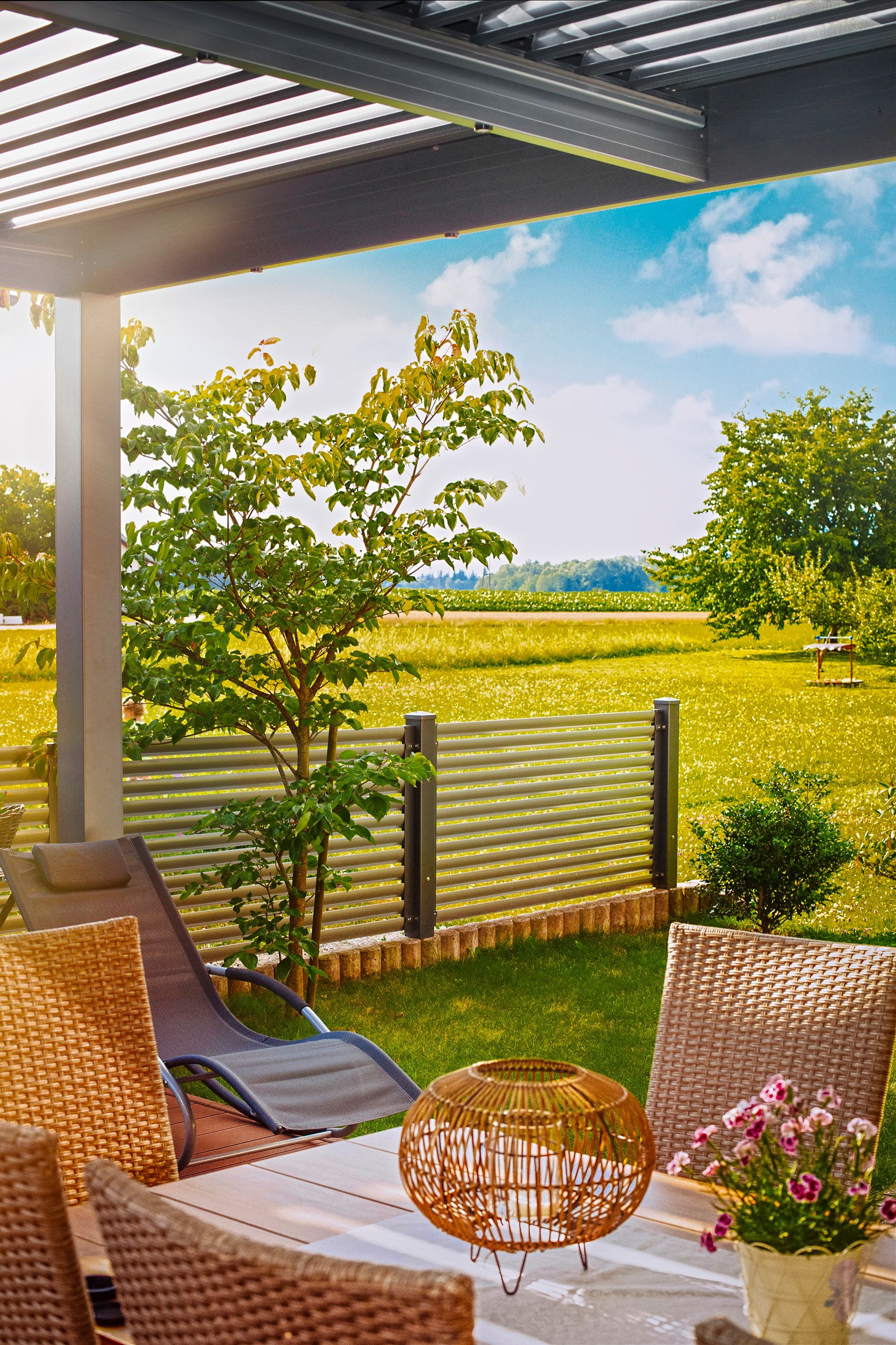 Projekt TK Šenčur - Die bioklimatische Pergola Misteral - Terrasse, Brisole, Seitliche ZIP-Rollos