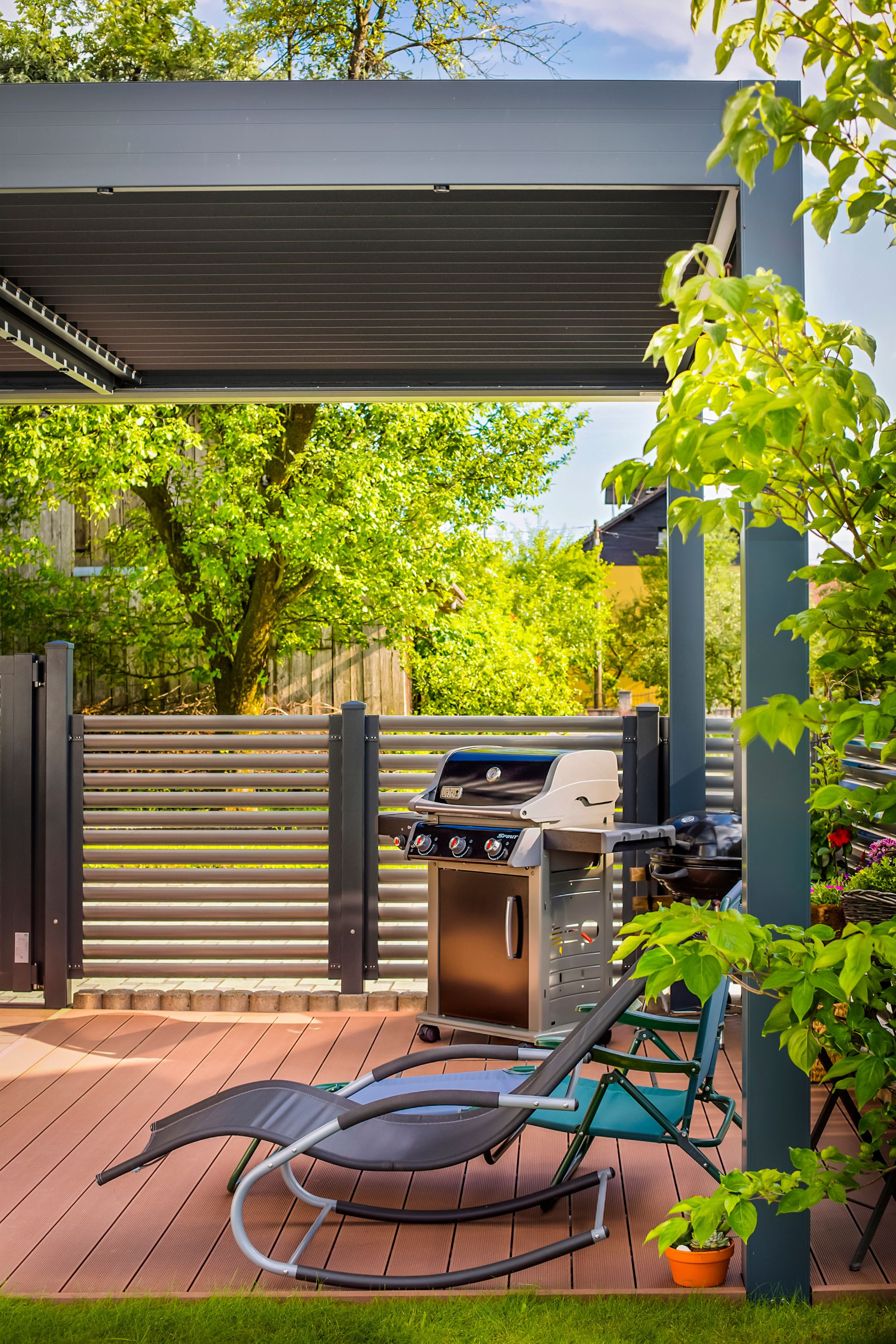 Projekt TK Šenčur - Die bioklimatische Pergola Misteral - Terrasse, Brisole, Seitliche ZIP-Rollos