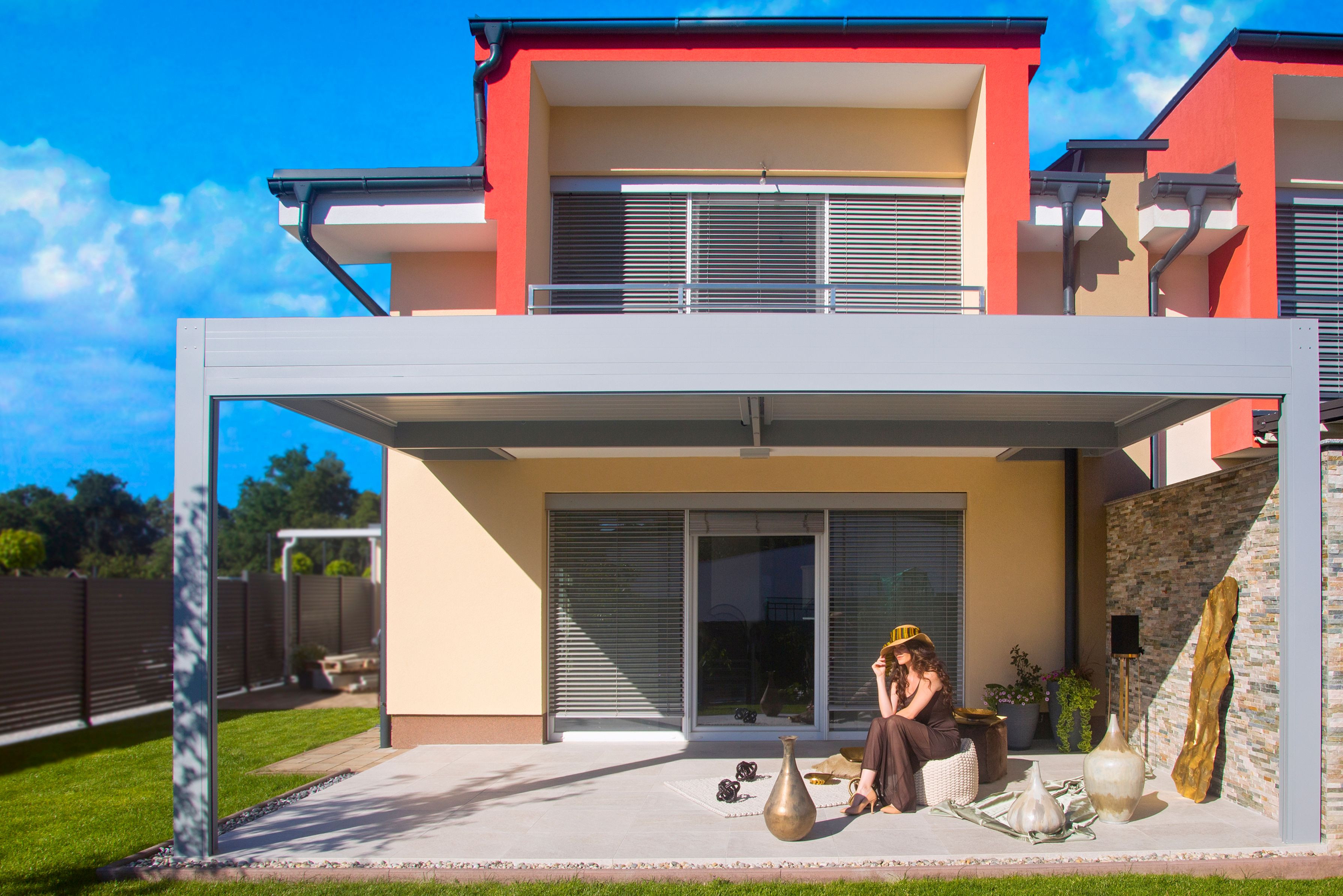 Projekt VK Ptuj - Bioclimatic pergola Misteral - Terrace, brisole, zip roller blinds