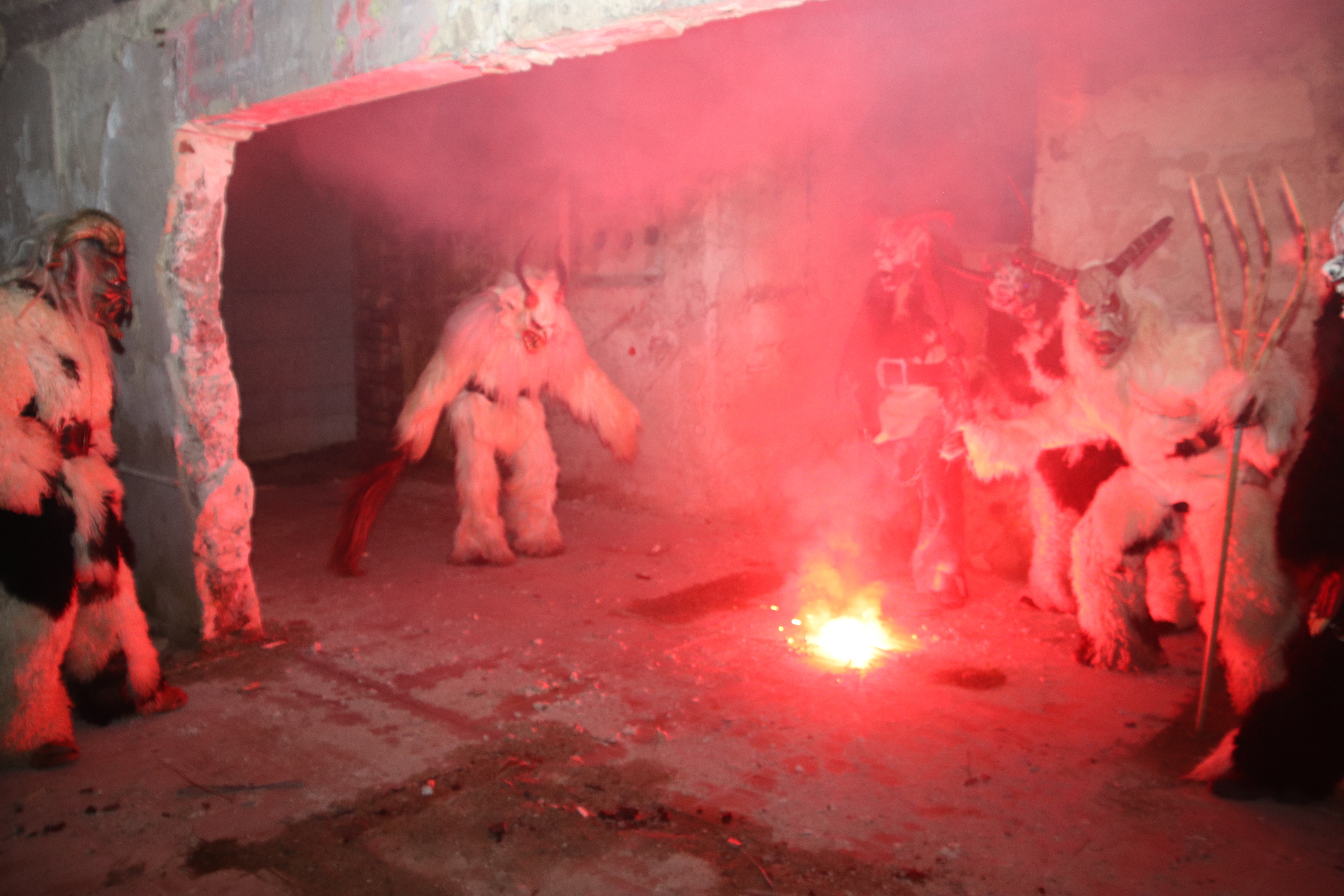 Kapelski krampusi na obisku