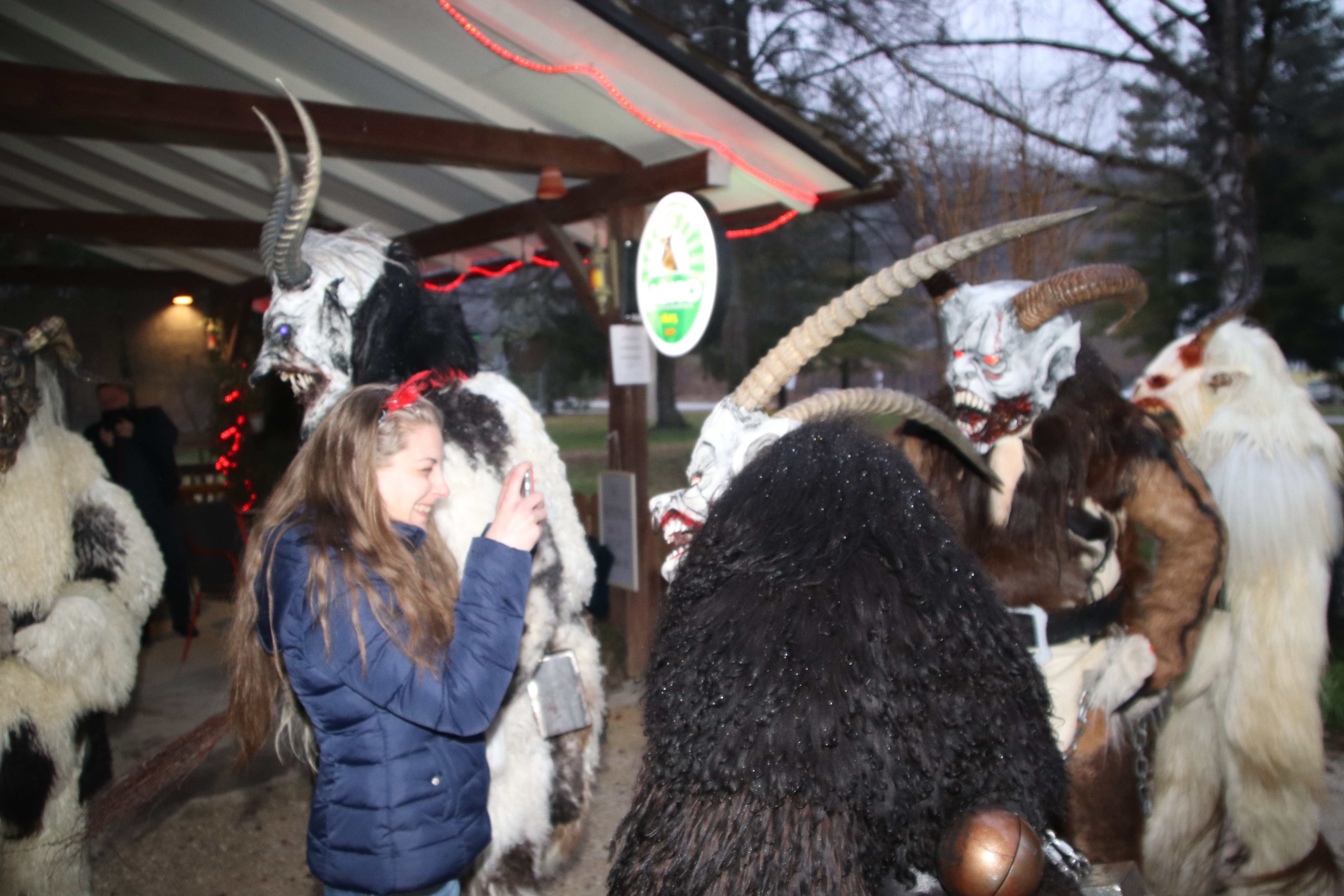 Kapelski krampusi na obisku
